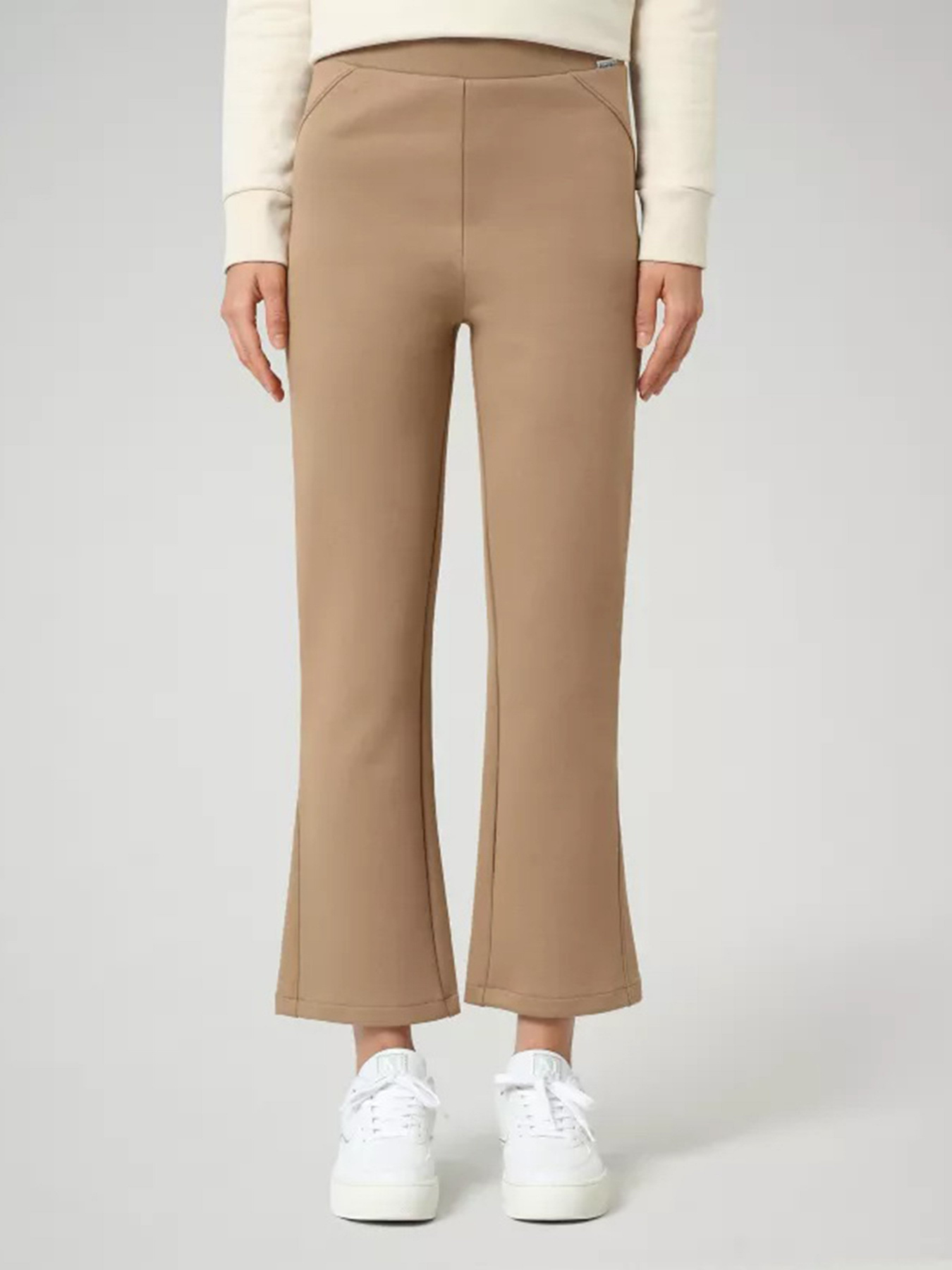 Брюки повседневные Napapijri M-Oodi Wide модель NP0A4ELQNC21 Фото