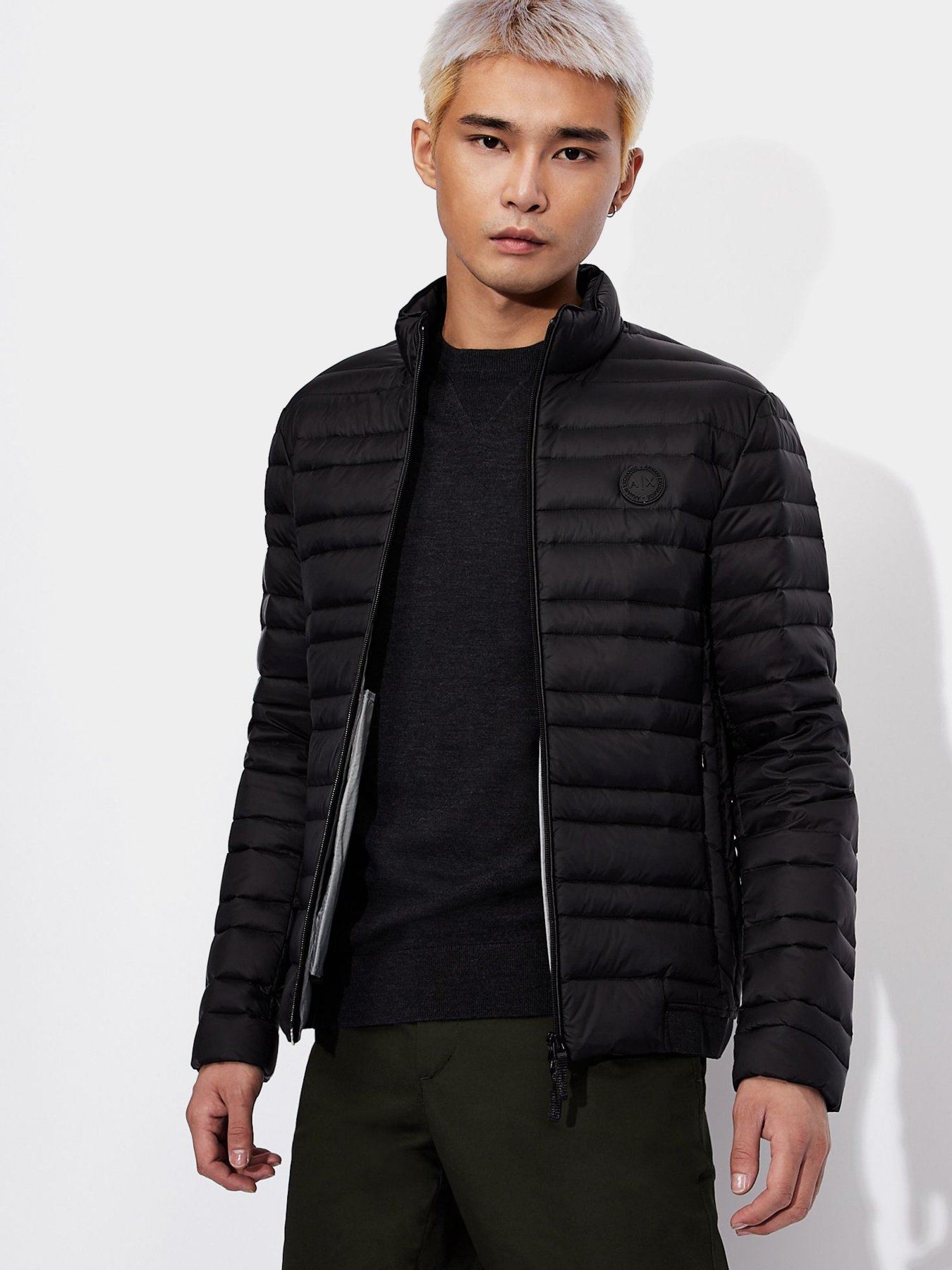 Пуховик Armani Exchange модель 8NZB51-ZNW3Z-0217 Фото