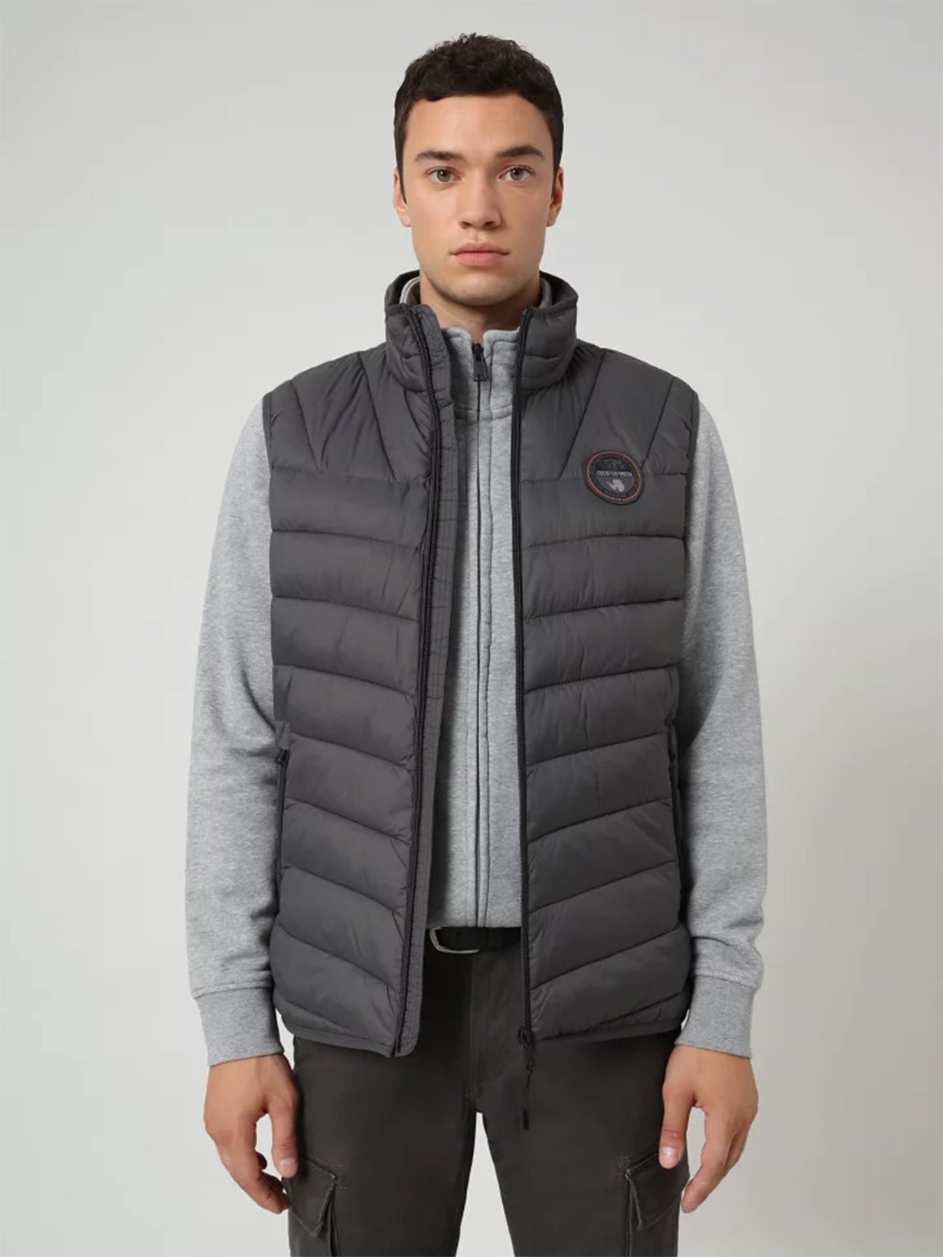 Жилет с утеплителем Napapijri Aerons Vest модель NP0A4ENO1981 Фото