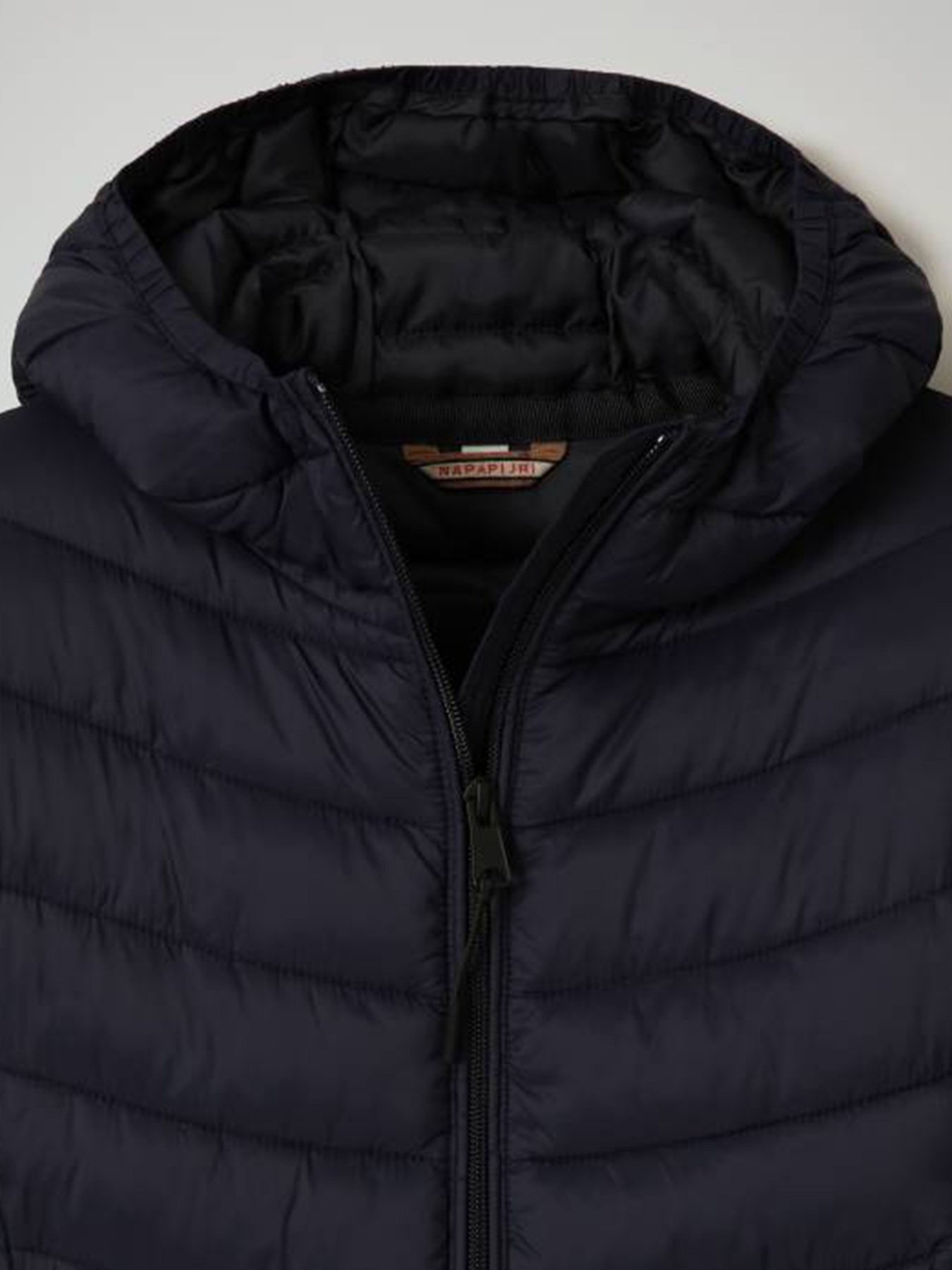 Куртка Napapijri Aerons Hood модель NP0A4EP51761 Куртка Napapijri Aerons Hood модель NP0A4EP51761 Фото