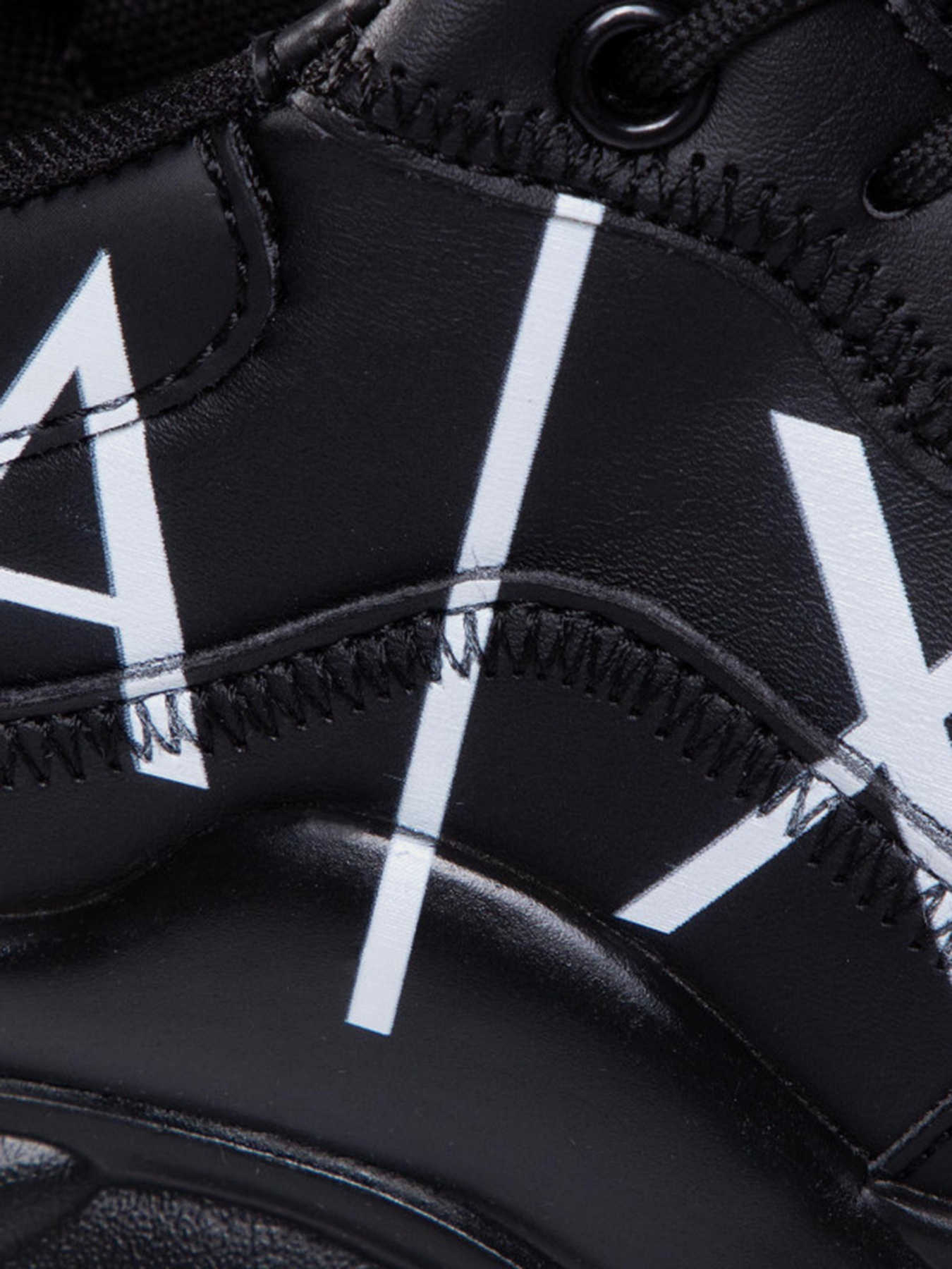 Кроссовки повседневные Armani Exchange модель XUX057-XV238-00002 Фото