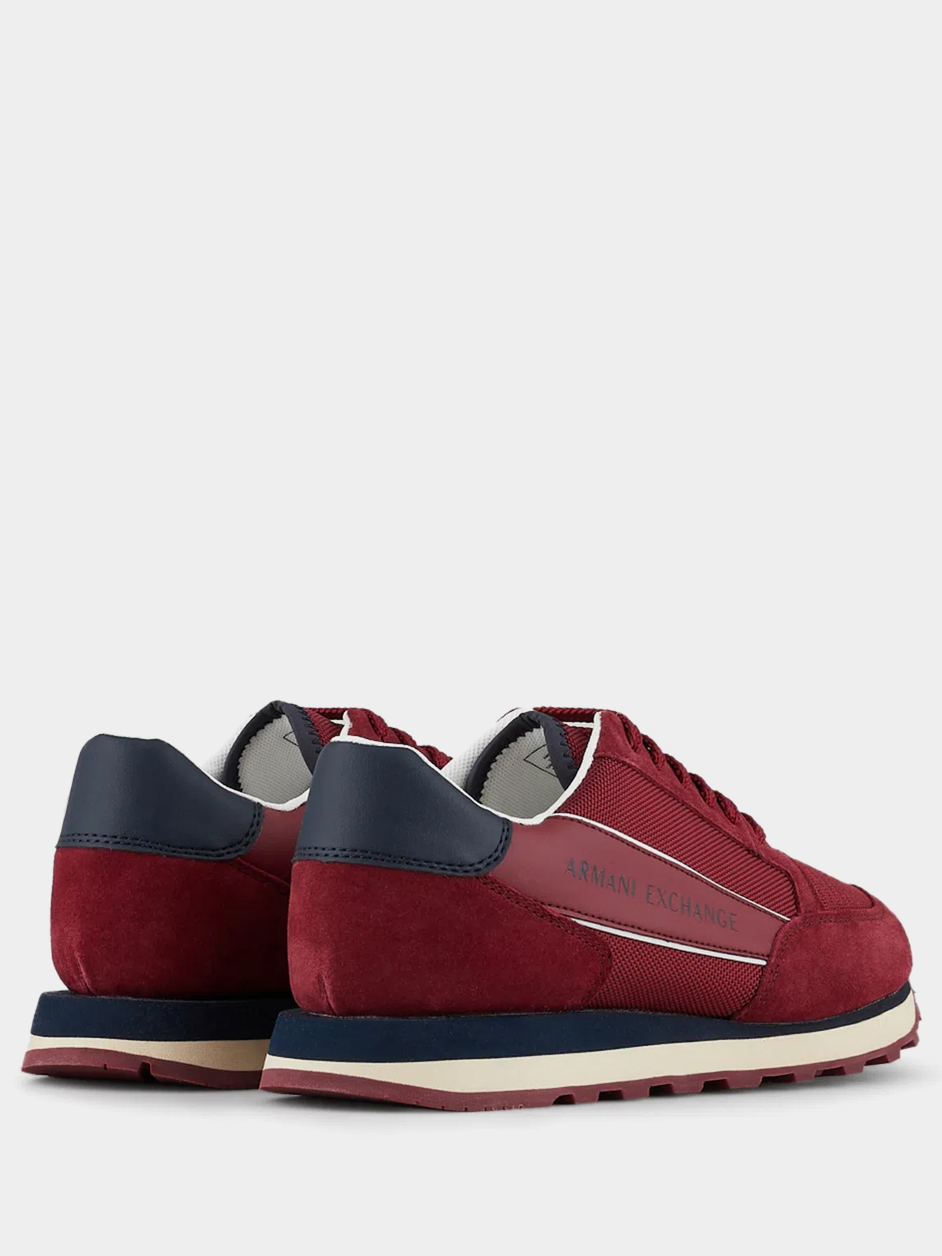 Кроссовки Armani Exchange модель XUX083-XV263-D261 Фото