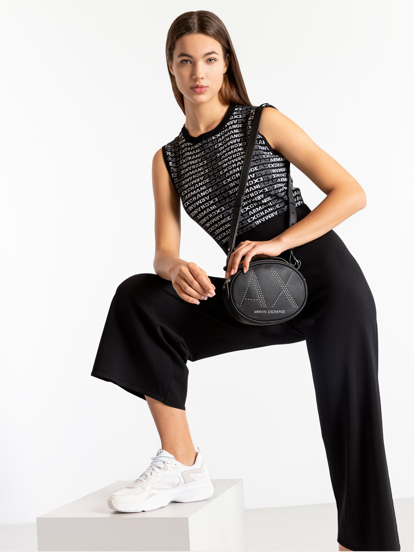 Кросс-боди Armani Exchange модель 942656-CC284-00020 Фото