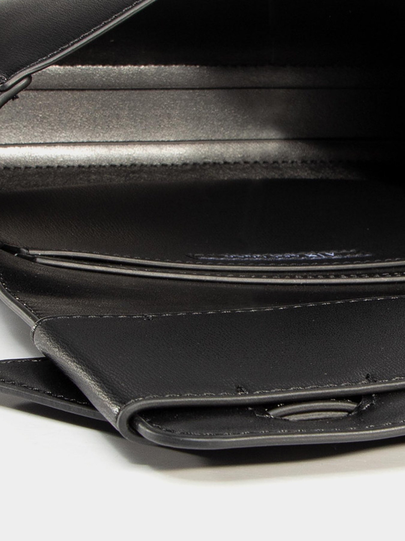 Сумка Armani Exchange модель 942692-0A874-00020 Фото