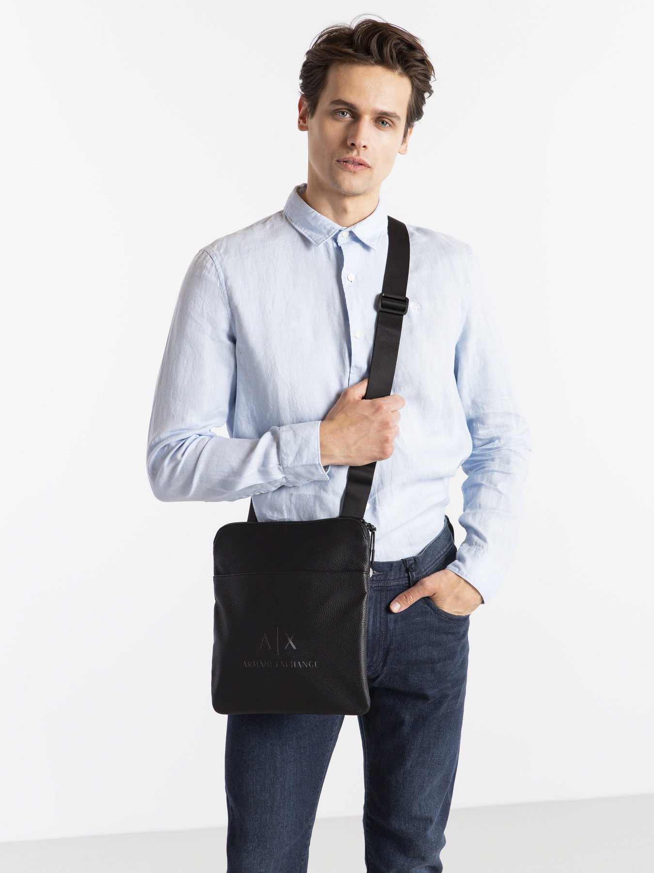 Мессенджер Armani Exchange модель 952137-CC352-56620 Фото