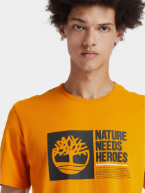 Футболка Timberland Nature Needs Heroes модель TB0A2CNJ804 Фото