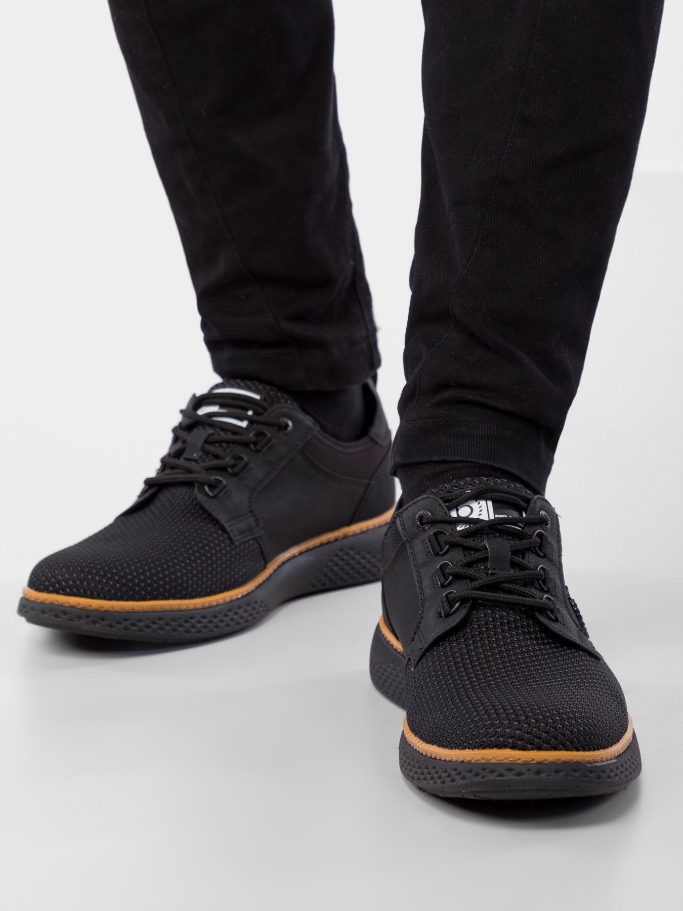 Полуботинки Bugatti модель 322-76301-6900-1000 Фото