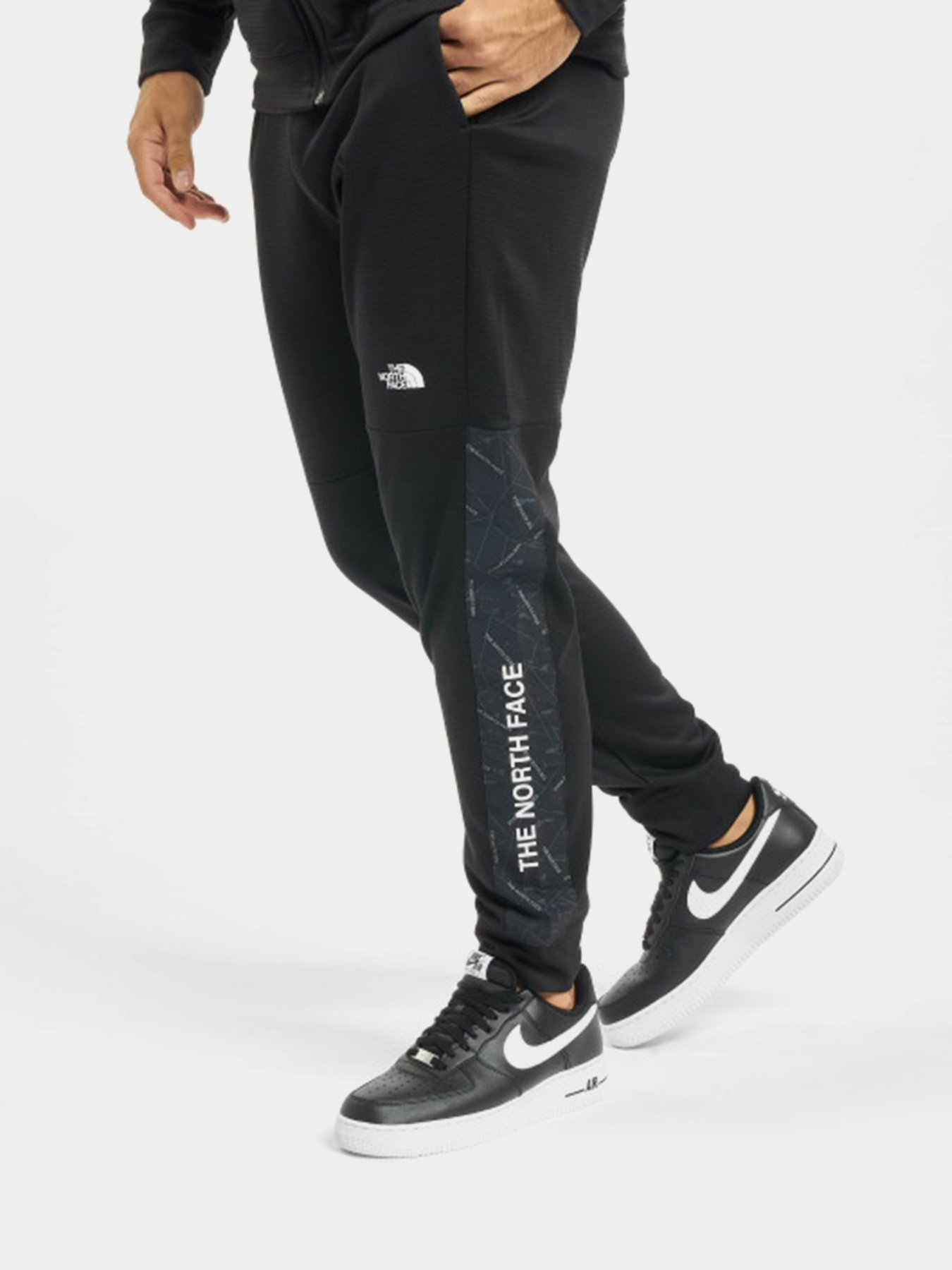 Повседневные штаны The North Face Cuffed модель NF0A4MA1JK31 Фото