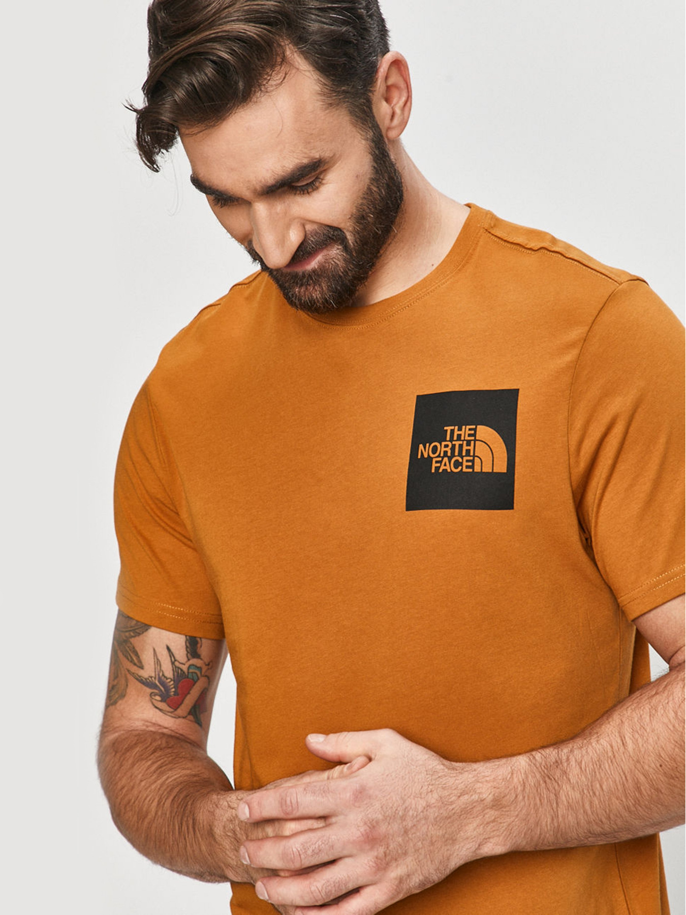 Футболки и поло The North Face S/S Fine Tee модель NF00CEQ5VC71 Фото