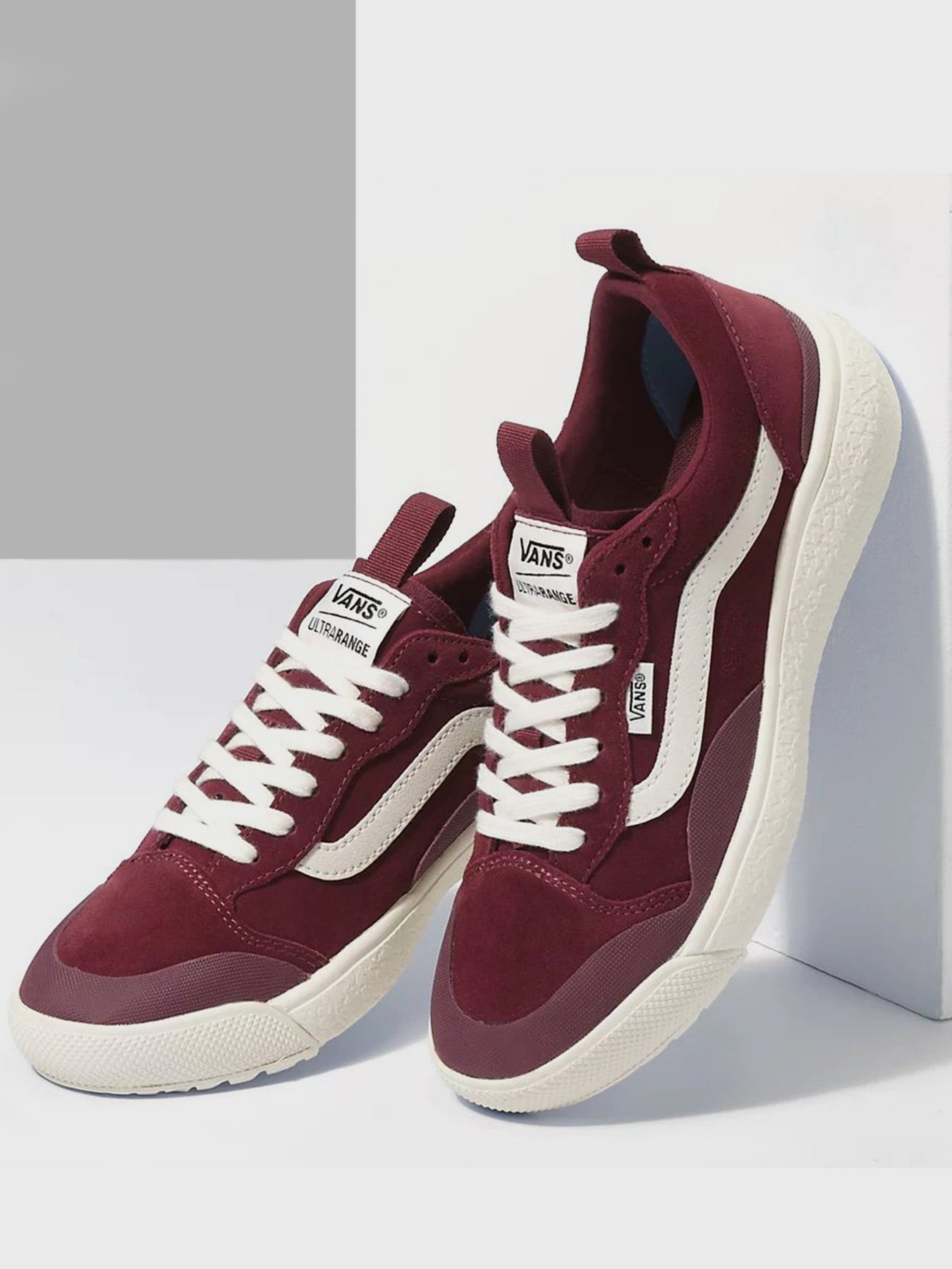 Кросівки Vans SUEDE ULTRARANGE EXO SE модель VN0A4UWM26O1 Фото