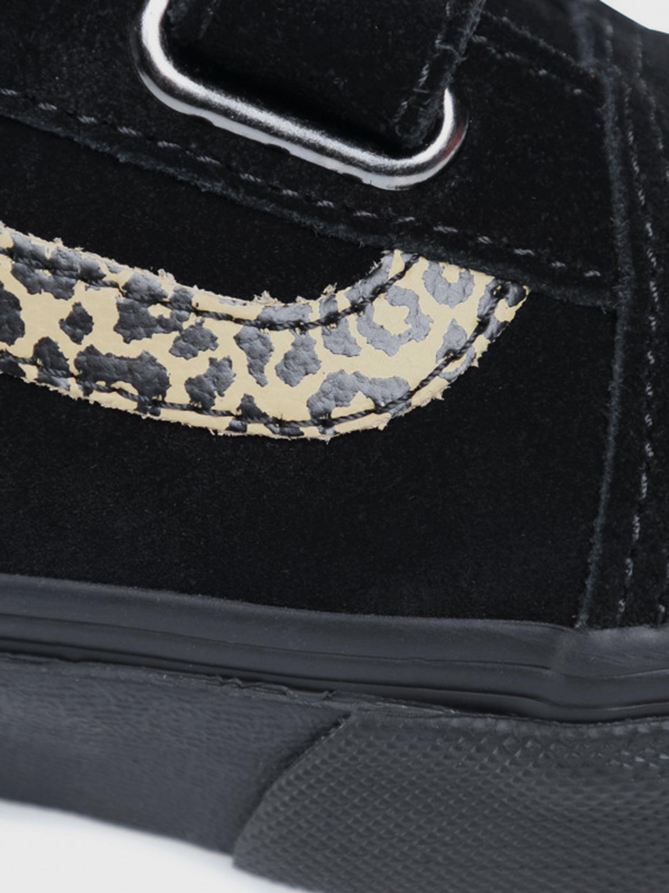 Кеди низькі Vans Suede Stud Old Skool V модель VN0A4UI10LG1 Фото