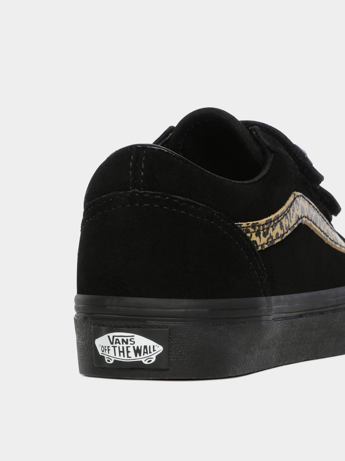 Кеды низкие Vans Suede Stud Old Skool V модель VN0A4BUV0LG1 Фото