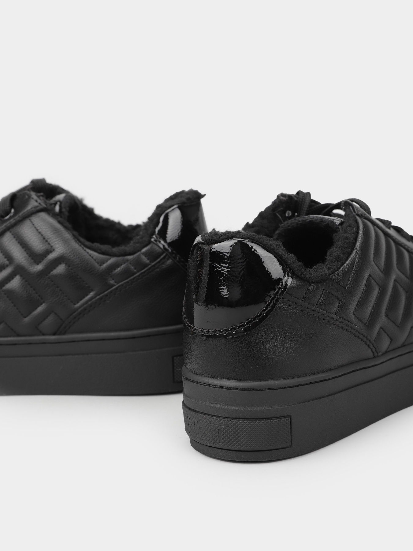 Кеды низкие Marco Tozzi модель 2-2-23720-29 098 BLACK COMB Фото