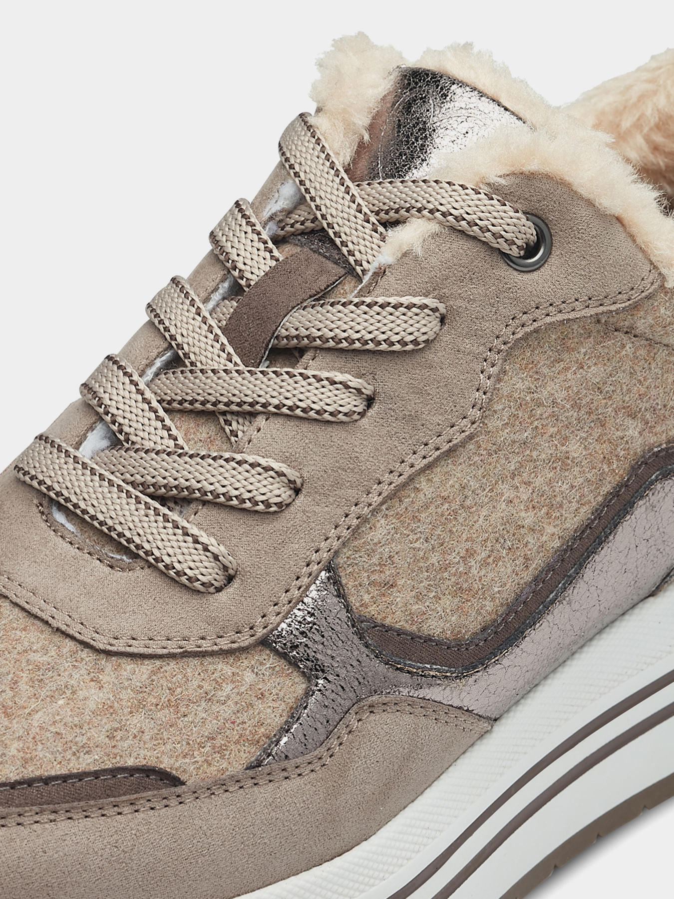 Кроссовки Marco Tozzi модель 2-2-23730-41-438 Фото