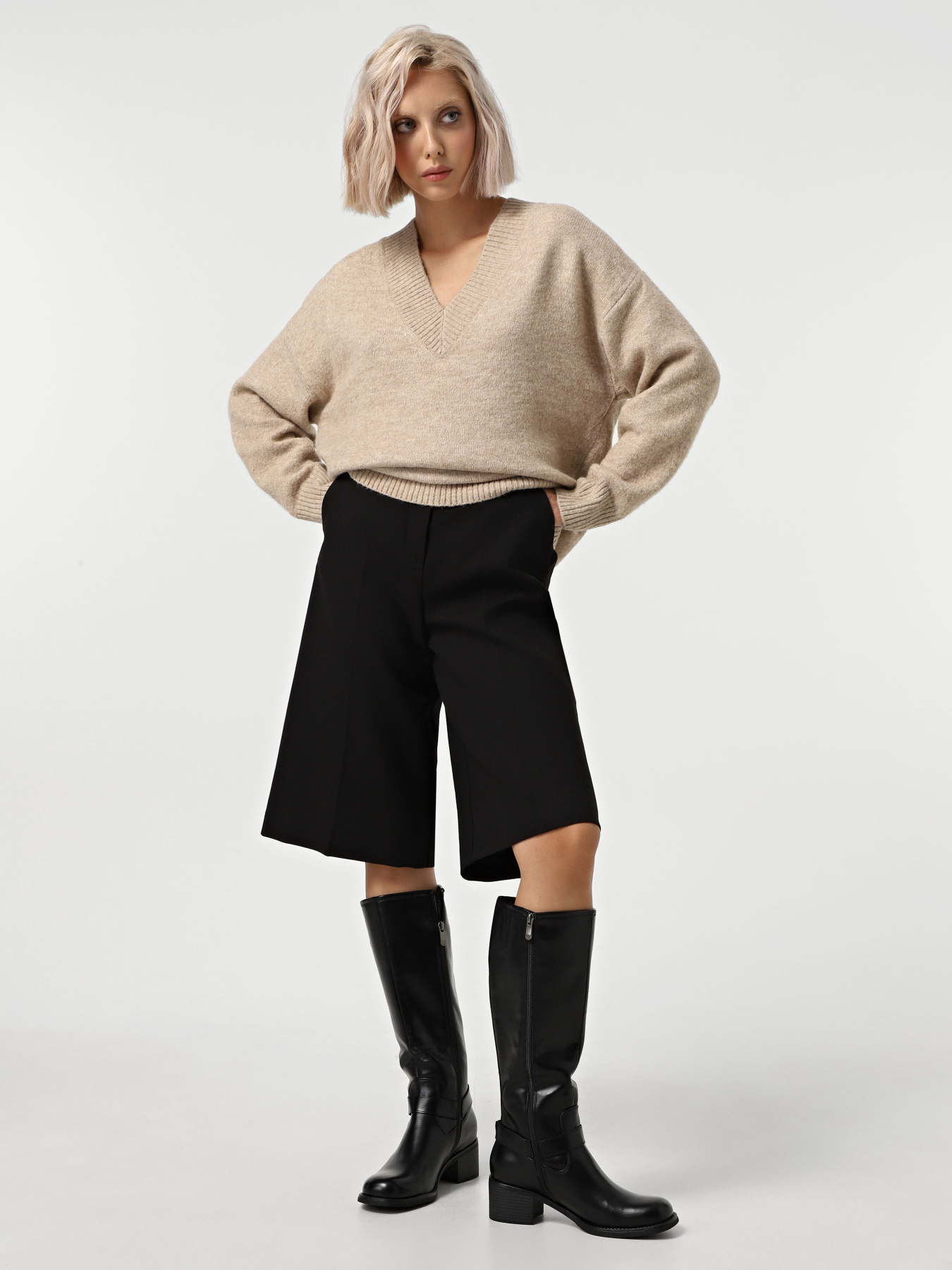 Сапоги Marco Tozzi модель 2-25517-43-001 Фото