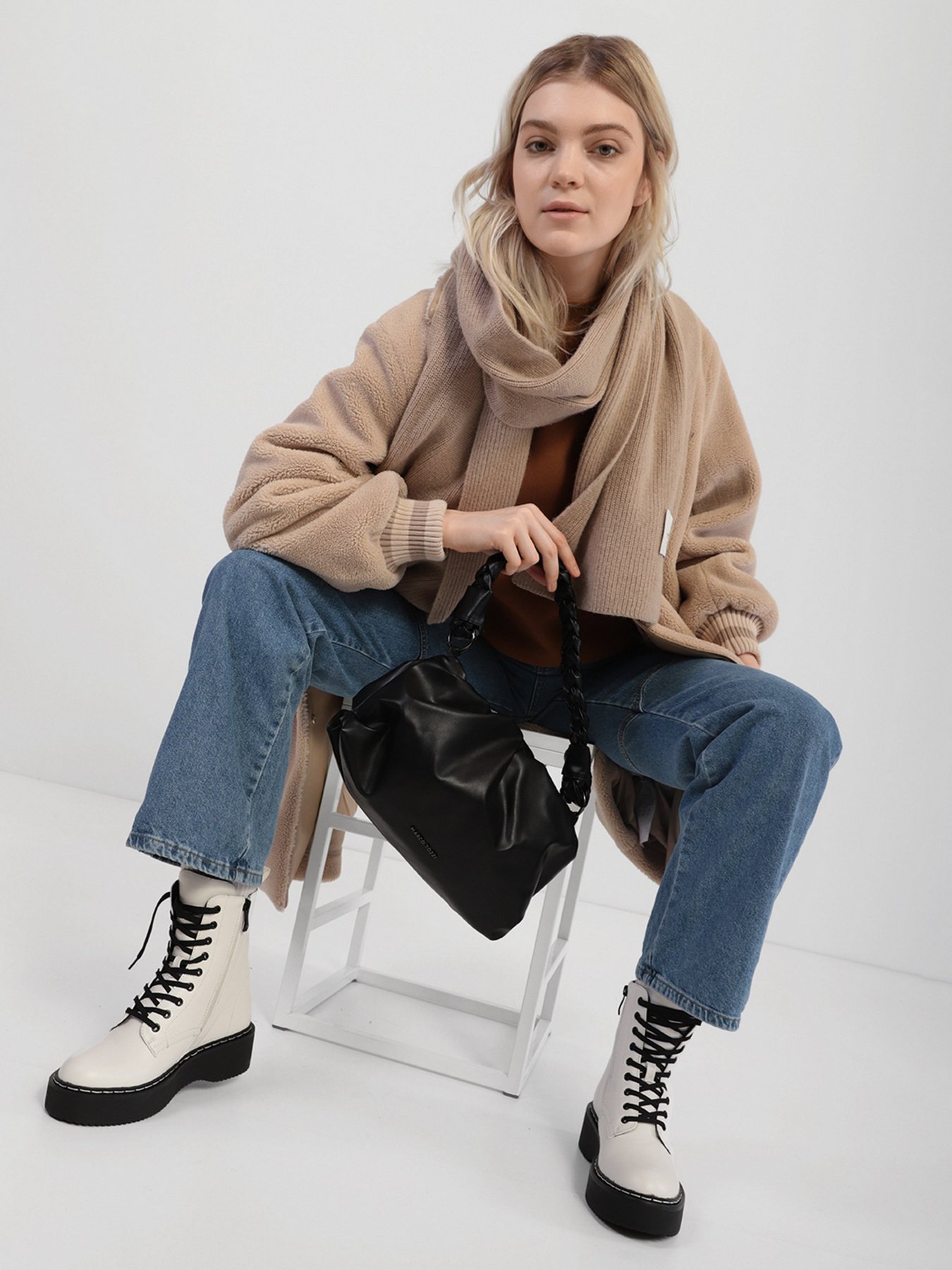 Хобо Marco Tozzi модель 2-2-61016-27 001 BLACK Фото