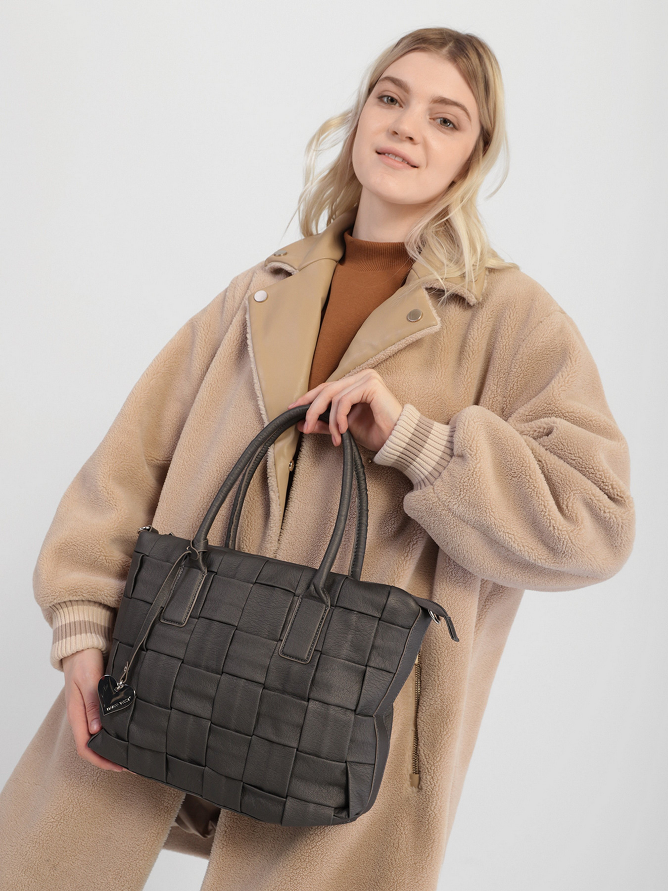 Крос-боді Marco Tozzi модель 2-2-61036-27 239 DK. GREY Фото