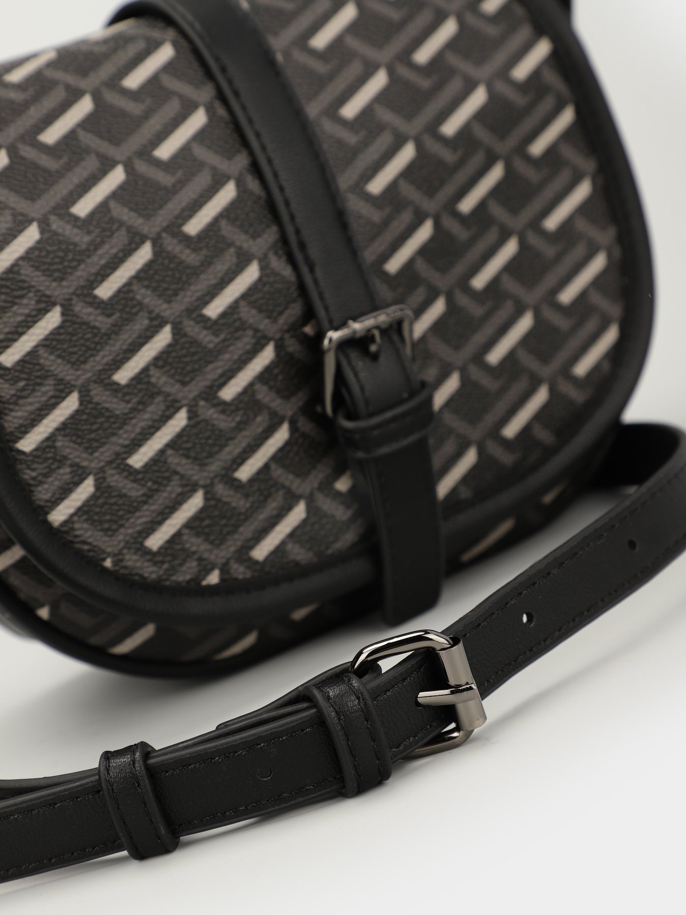 Кросс-боди Marco Tozzi модель 2-2-61012-20 098 BLACK COMB Фото