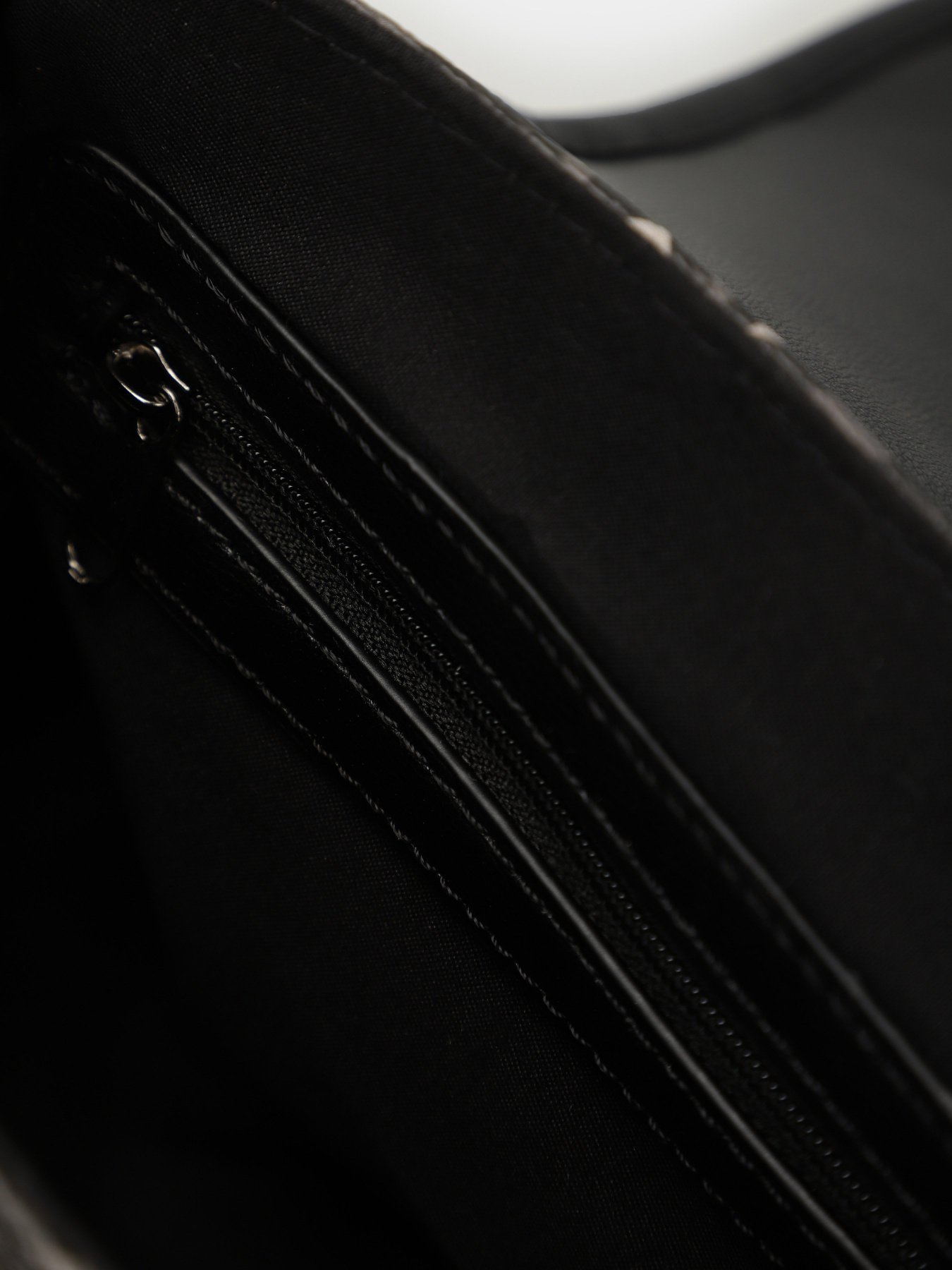 Крос-боді Marco Tozzi модель 2-2-61012-20 098 BLACK COMB Фото