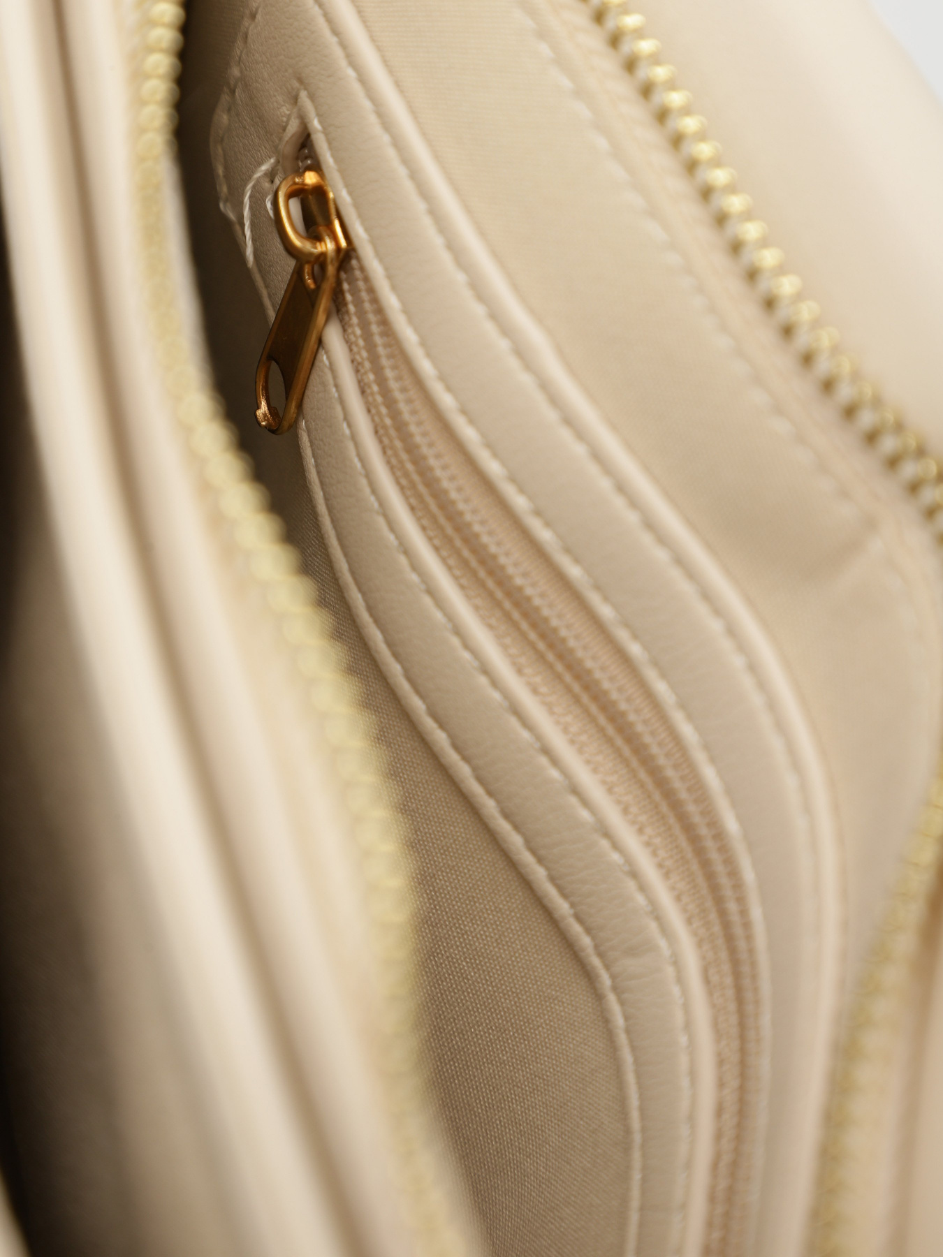 Кросс-боди Marco Tozzi модель 2-2-61015-20 403 CREAM Кросс-боди Marco Tozzi модель 2-2-61015-20 403 CREAM Фото