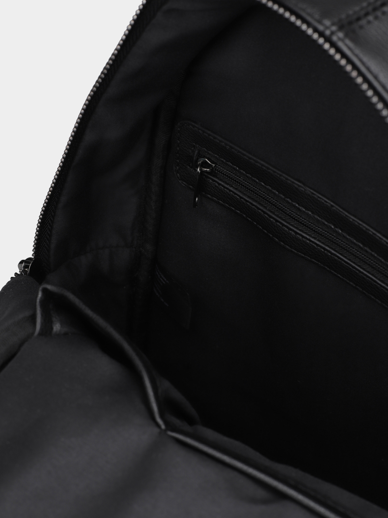 Повсякденний рюкзак Marco Tozzi модель 2-61035-43-001 Повсякденний рюкзак Marco Tozzi модель 2-61035-43-001 Фото