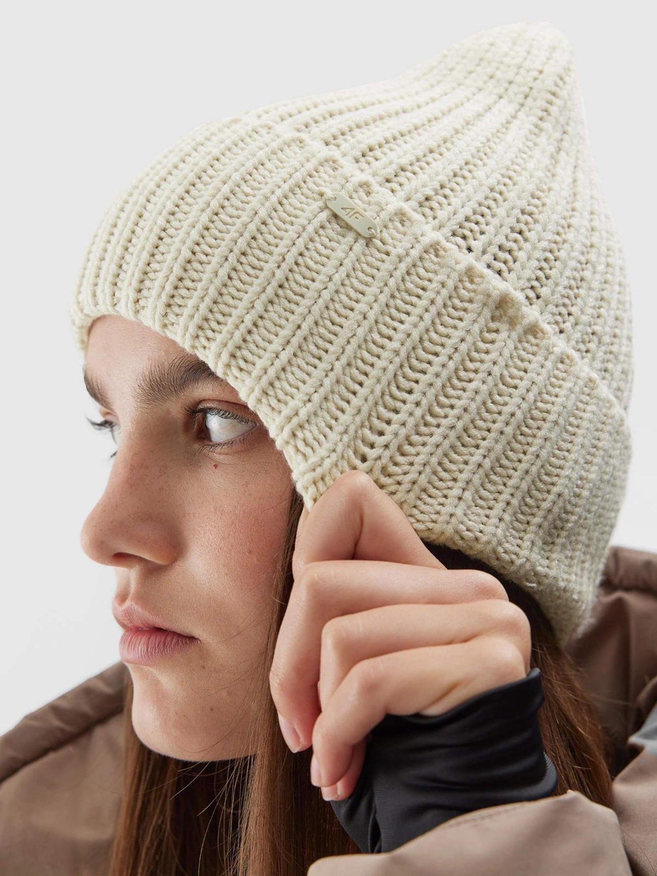 Шапка 4F Midshop модель 4FAW23ACAPF294-83S Фото