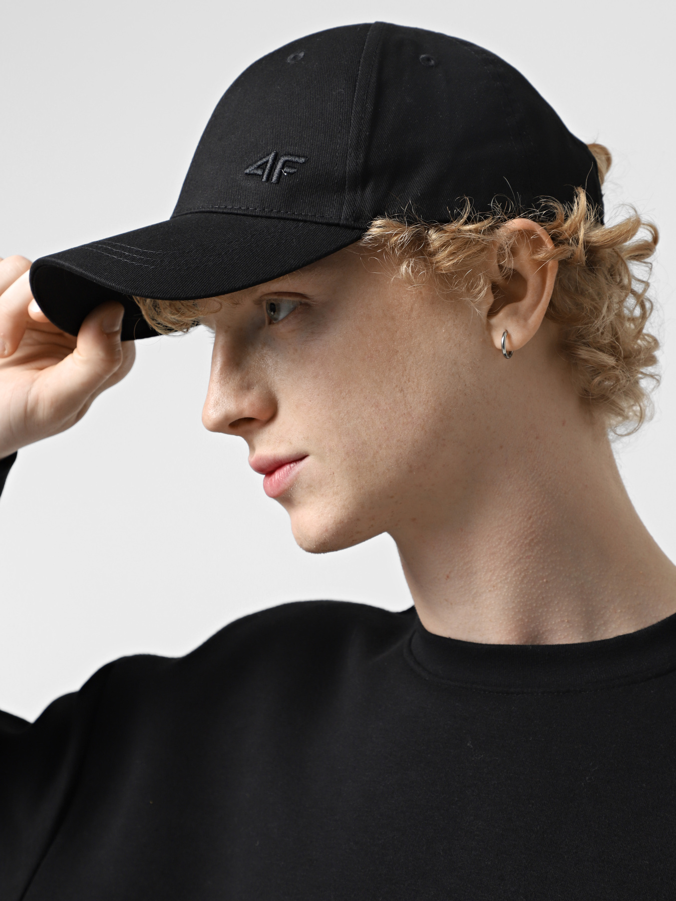 Кепка 4F U367 модель 4FWSS25ACABU367-20S Фото