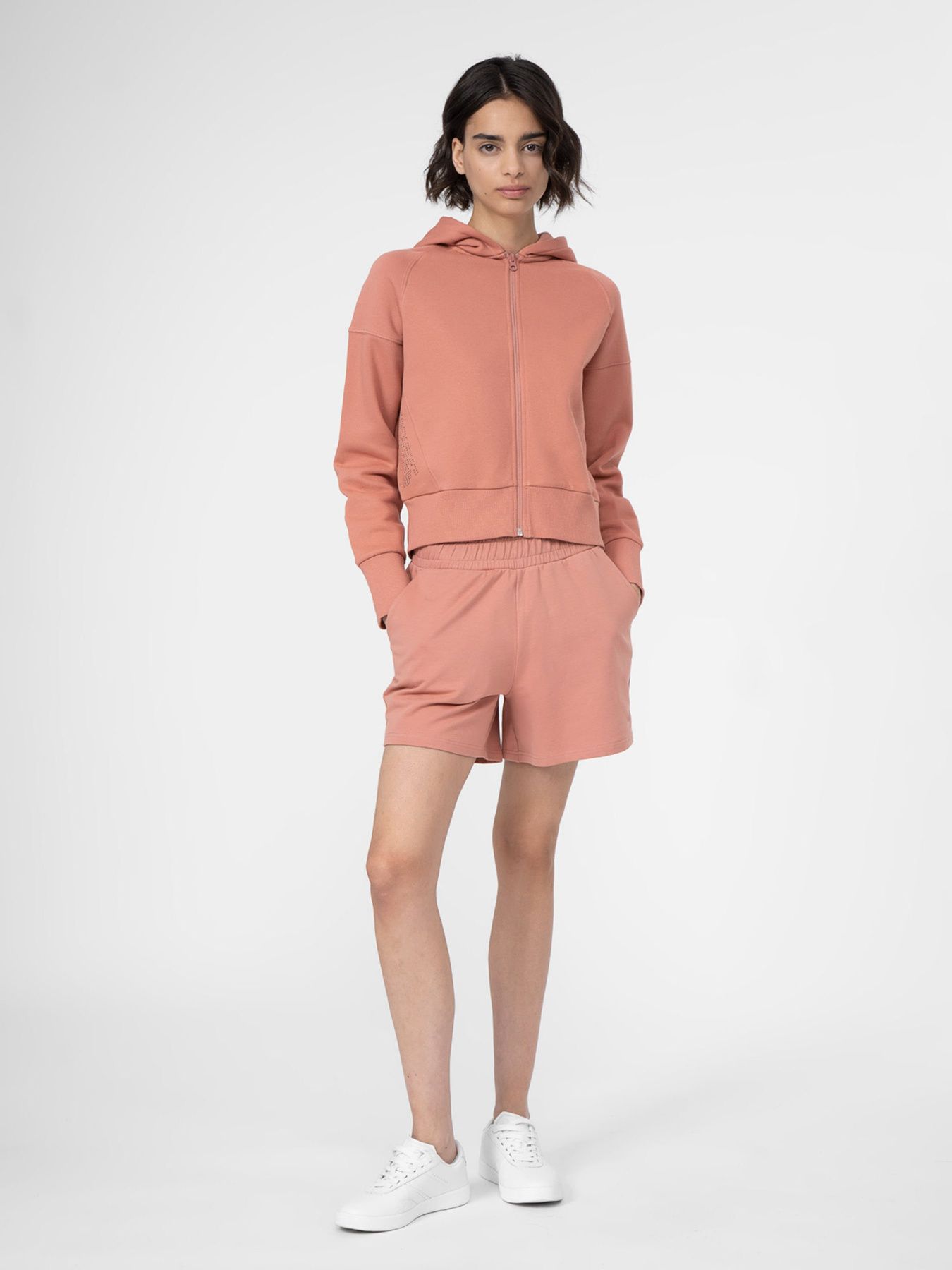 Шорты спортивные 4F Sports Harmony модель 4FSS23TSHOF070-64S Шорты спортивные 4F Sports Harmony модель 4FSS23TSHOF070-64S Фото