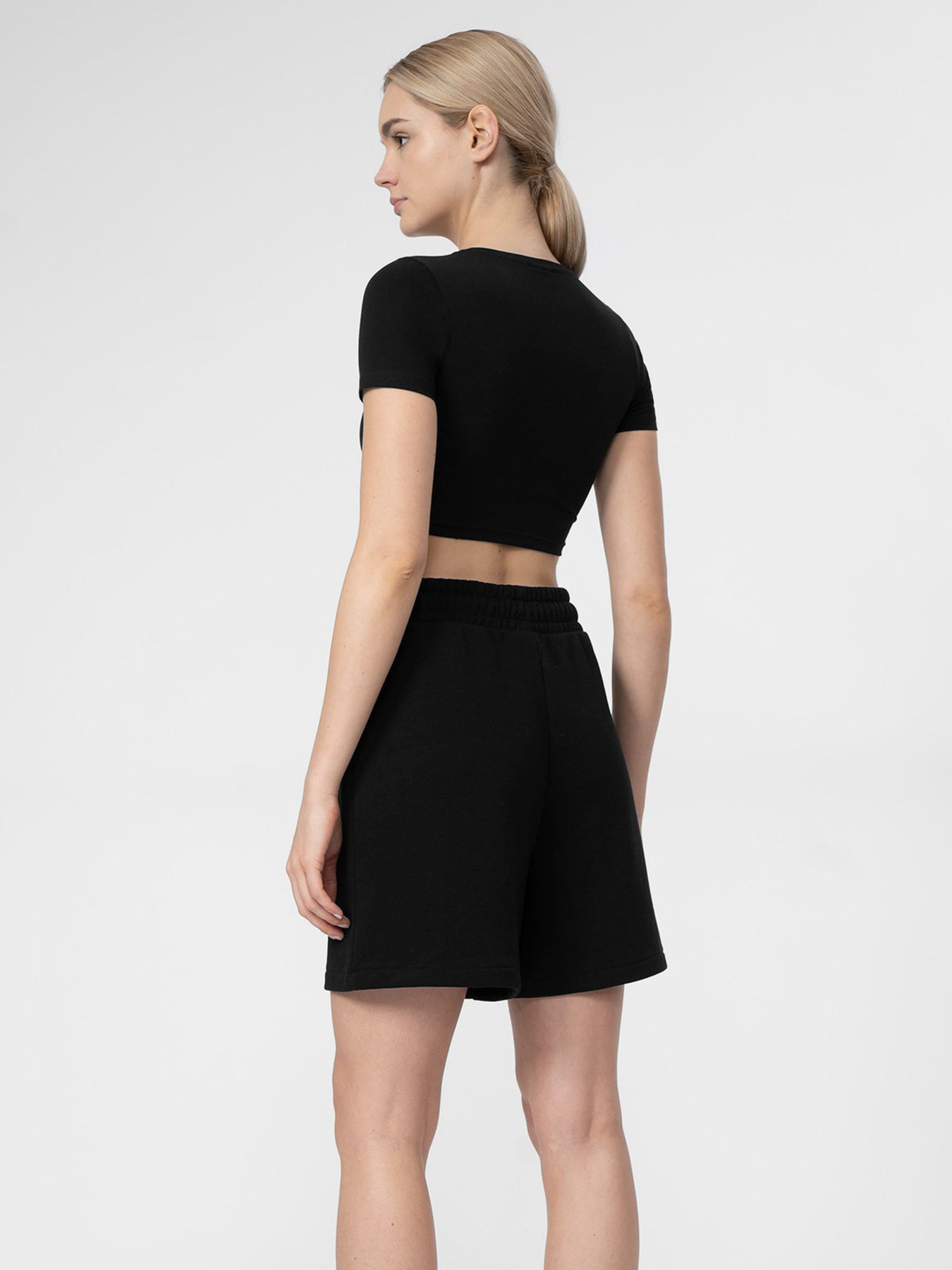 Повсякденні шорти 4F модель 4FSS23TSHOF199-20S Фото