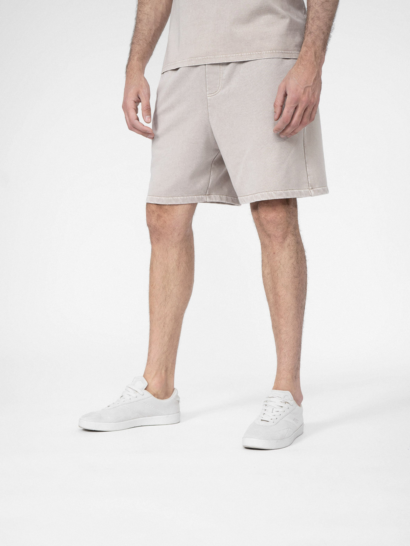 Шорты 4F Modern Explorer модель 4FSS23TSHOM052-83S Фото