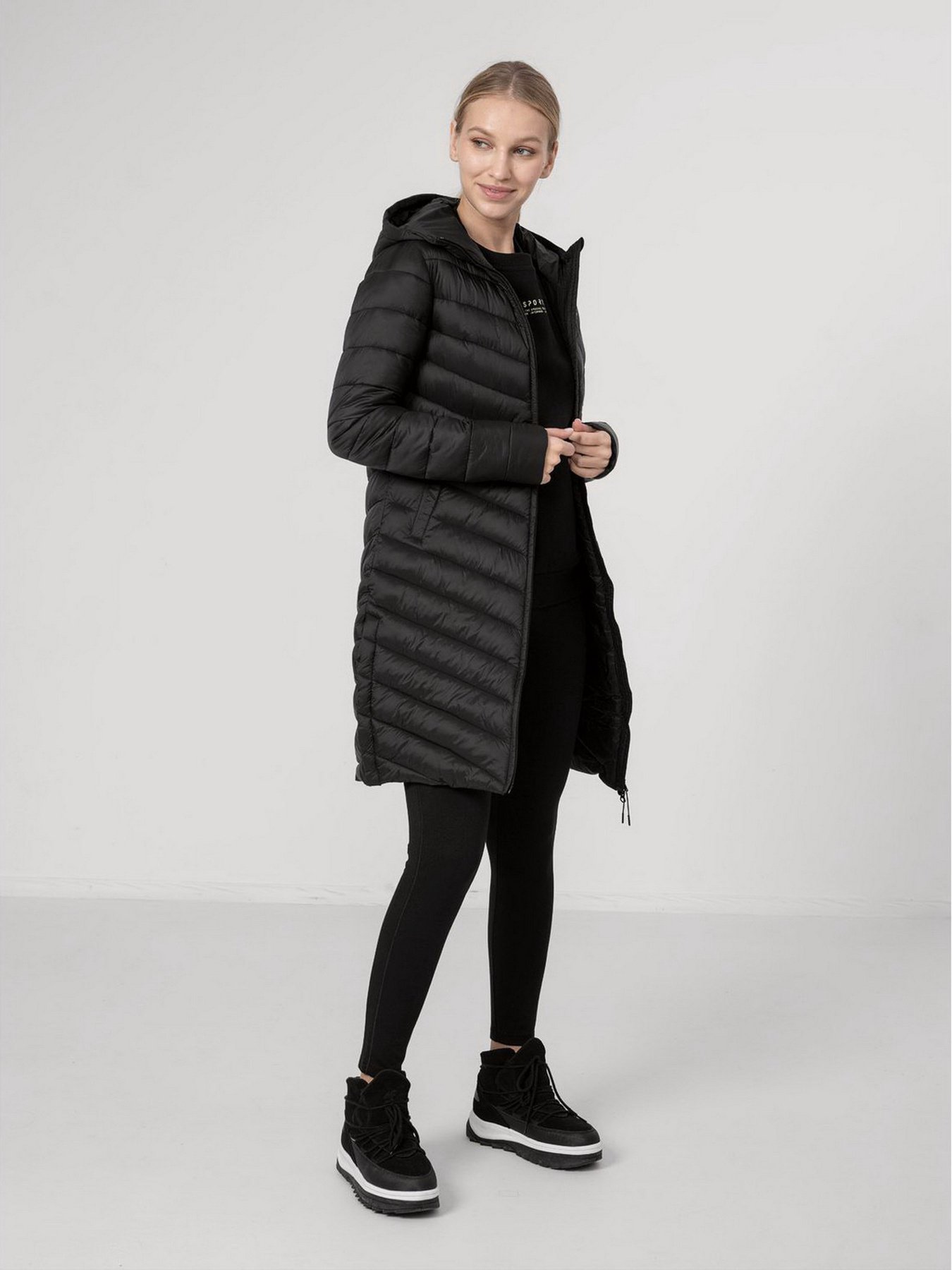 Зимова куртка 4F City Rush модель H4Z22-KUDP015-20S Фото