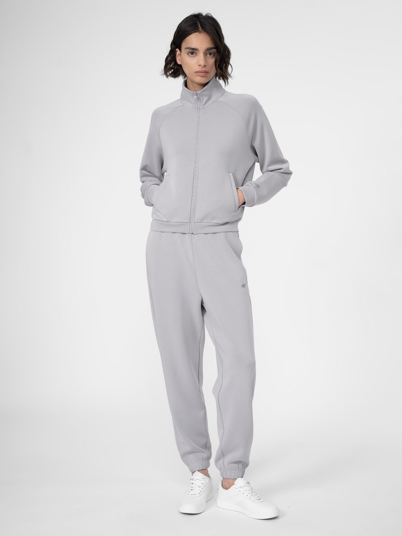 Штани спортивні 4F Energetic Code модель 4FSS23TTROF150-25S Фото