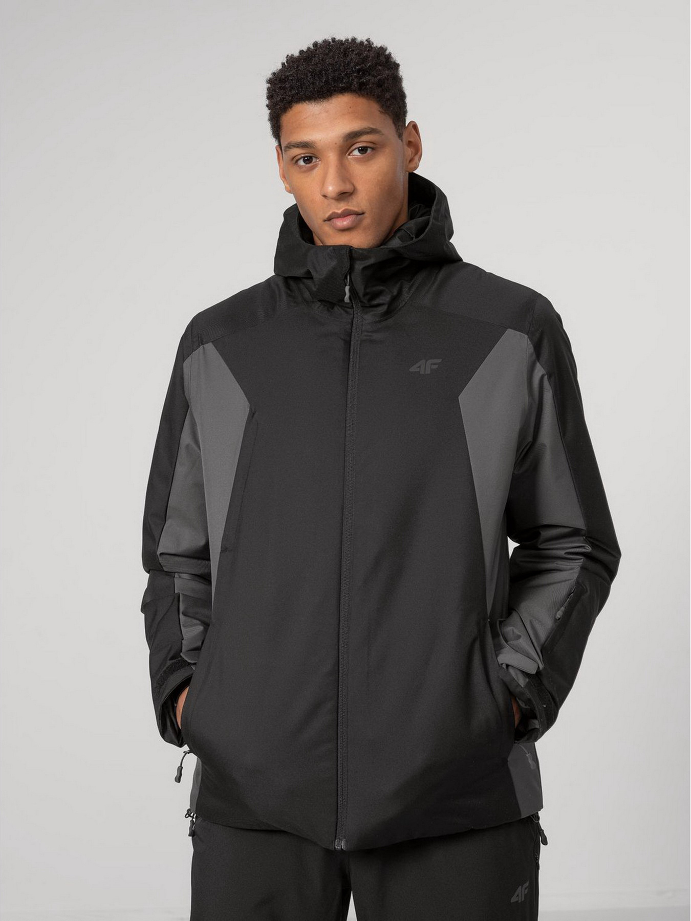 Демісезонна куртка 4F Basic Ski модель H4Z22-KUMN002-20S Фото