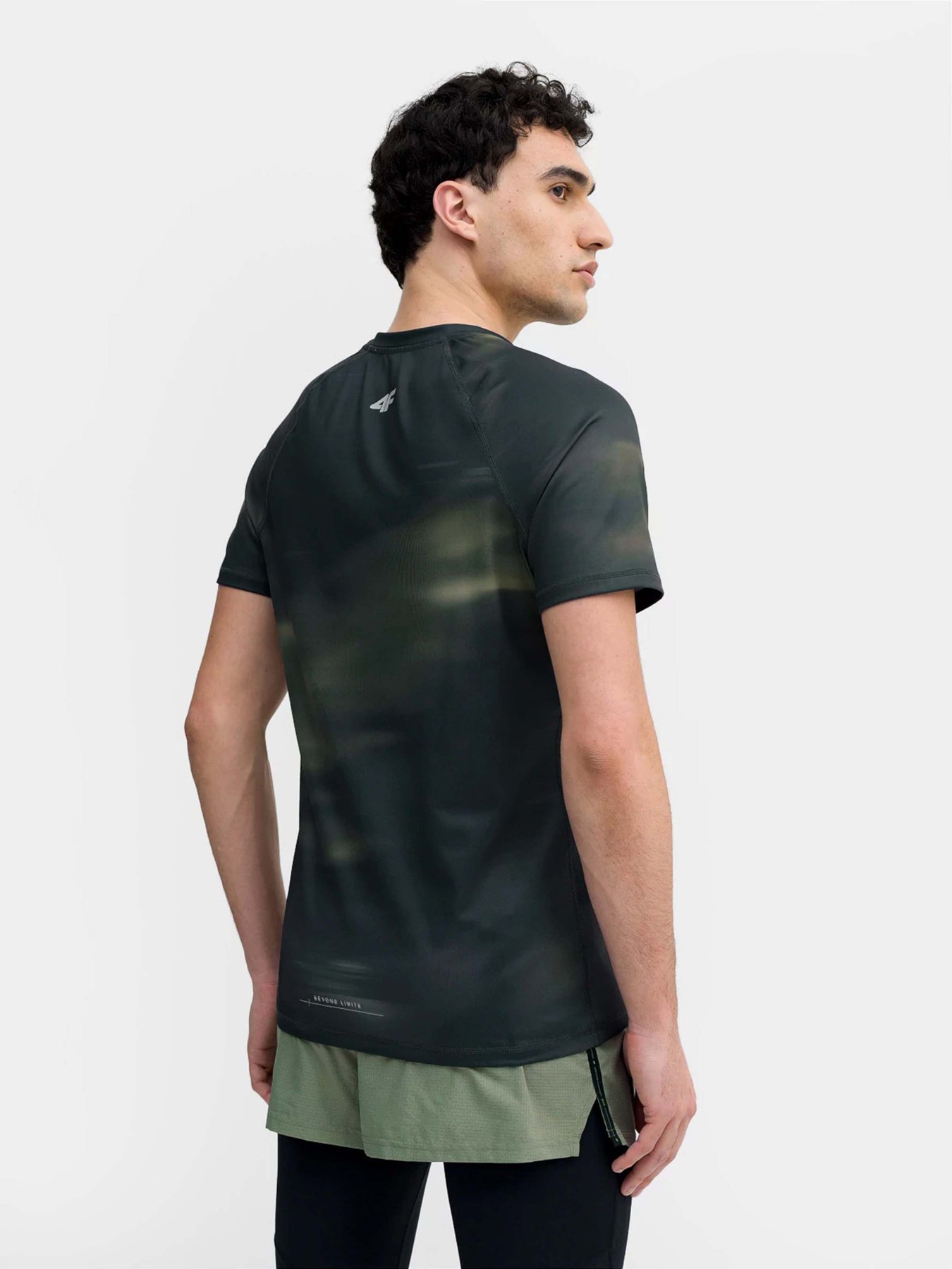 Футболка спортивная 4F Beyond Limints модель 4FSS23TFTSM169-90A Фото