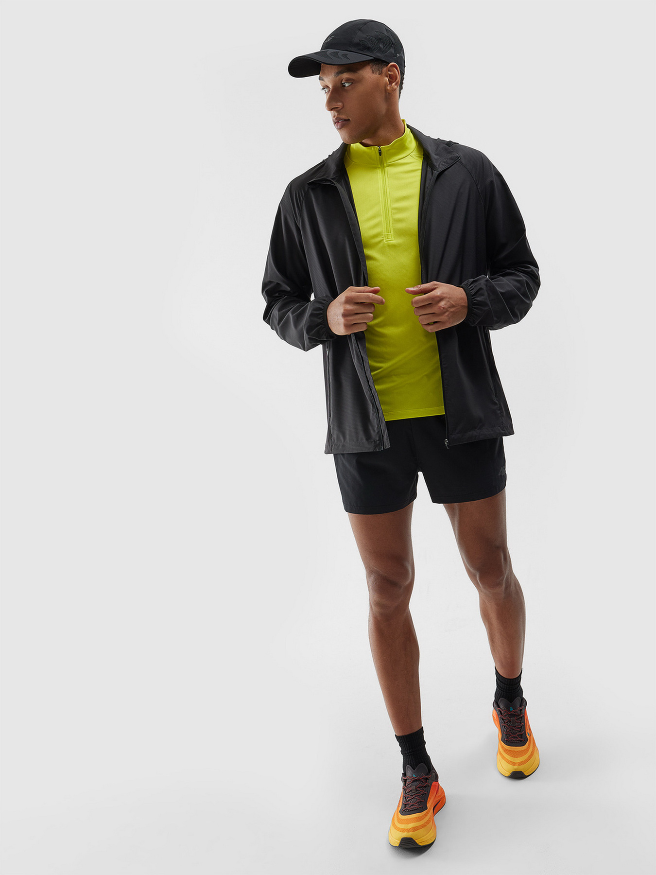 Повседневные шорты 4F FNK M489 модель 4FWSS24TFSHM489-20S Повседневные шорты 4F FNK M489 модель 4FWSS24TFSHM489-20S Фото