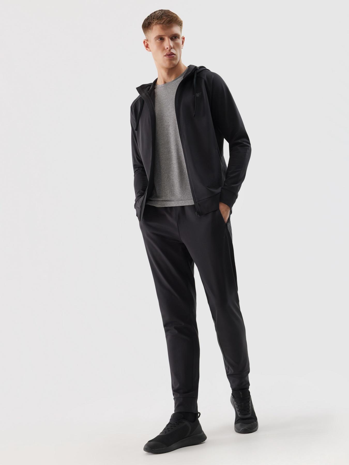 Спортивні штани 4F FNK M452 модель 4FWSS24TFTRM452-20S Фото