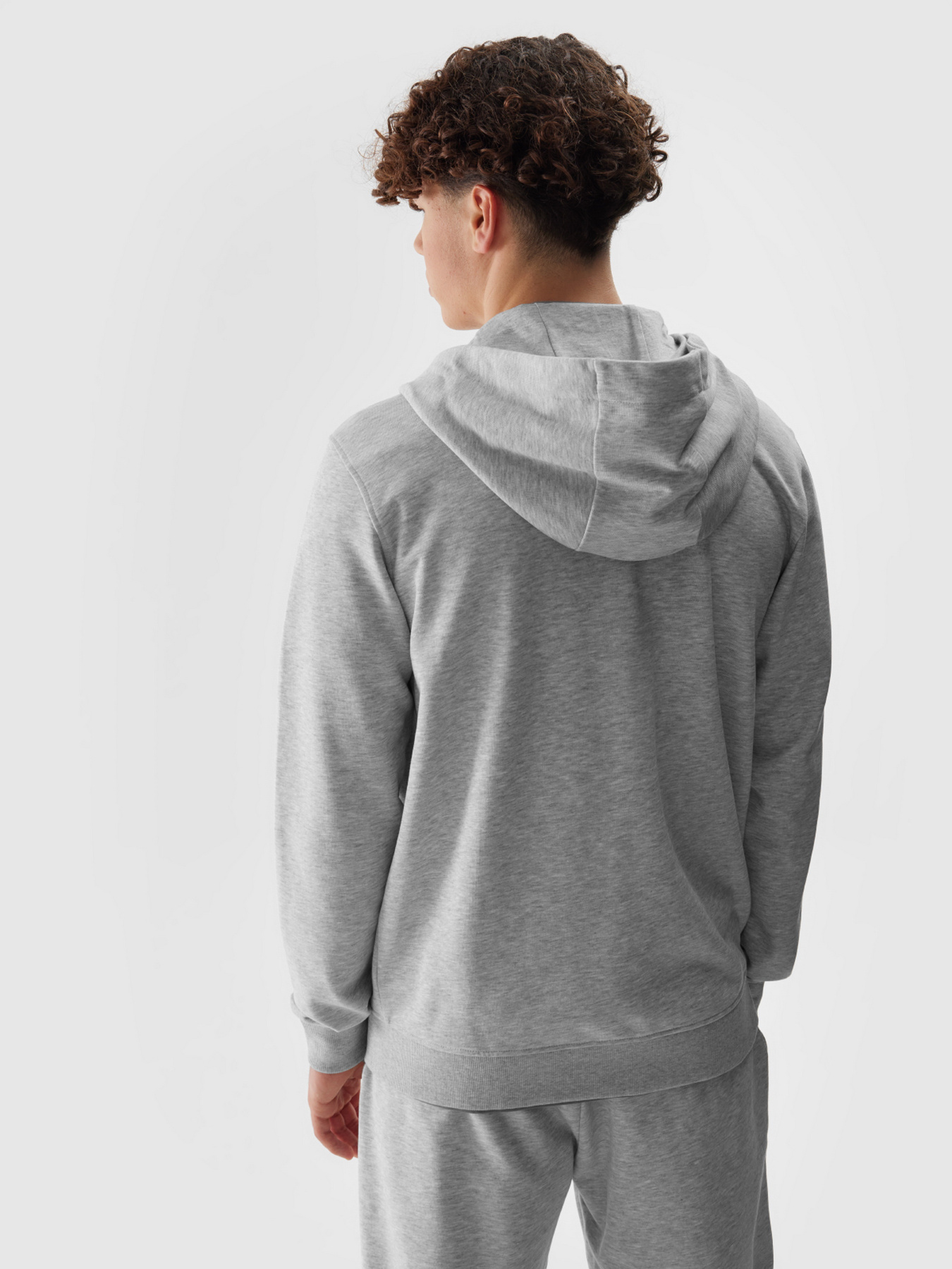 Спортивная кофта 4F M0951 модель 4FWSS24TSWSM0951-27M Спортивная кофта 4F M0951 модель 4FWSS24TSWSM0951-27M Фото