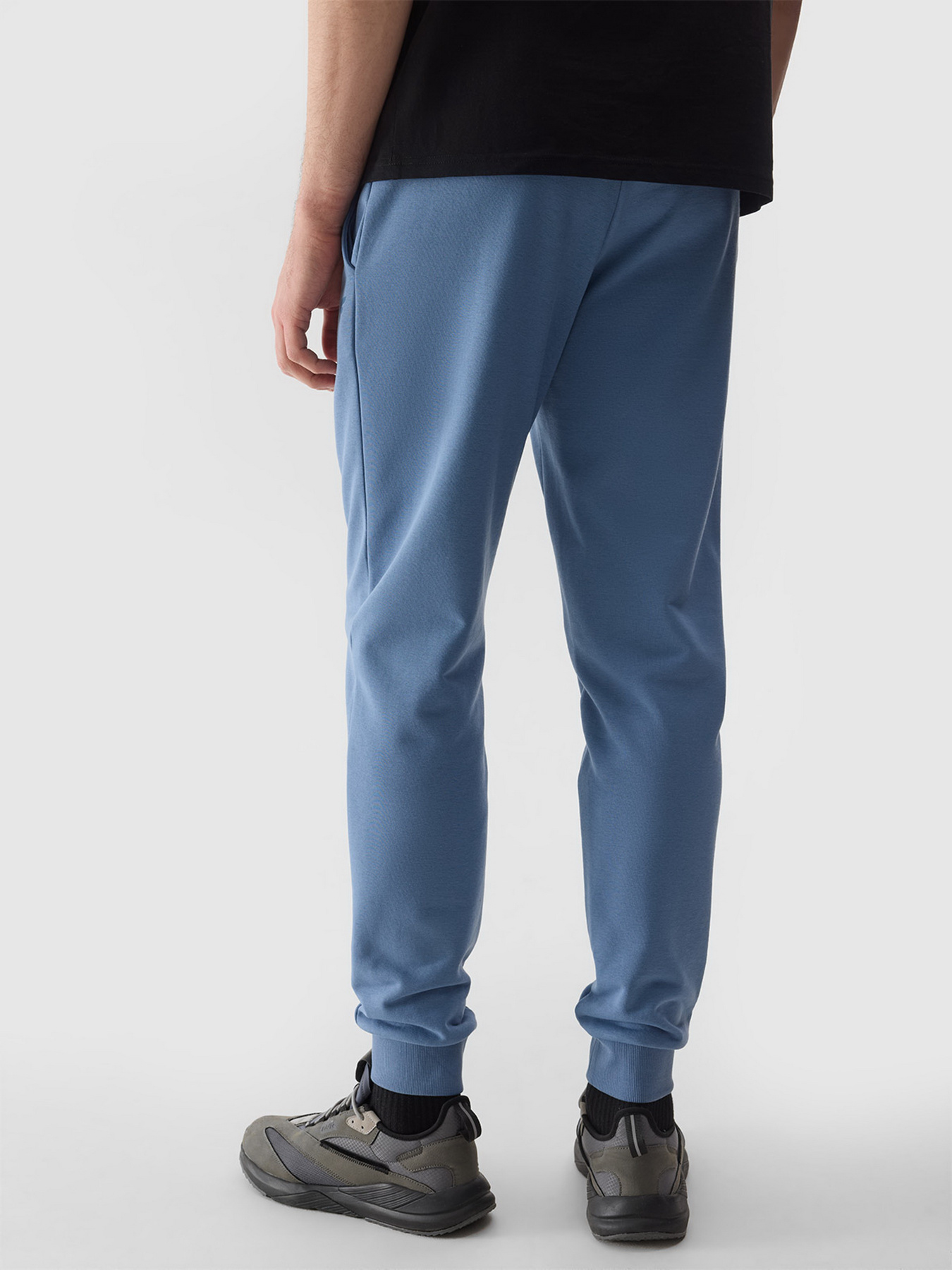 Штани спортивні 4F Cas M603 Модель 4FWSS24TTROM603-32S Фото