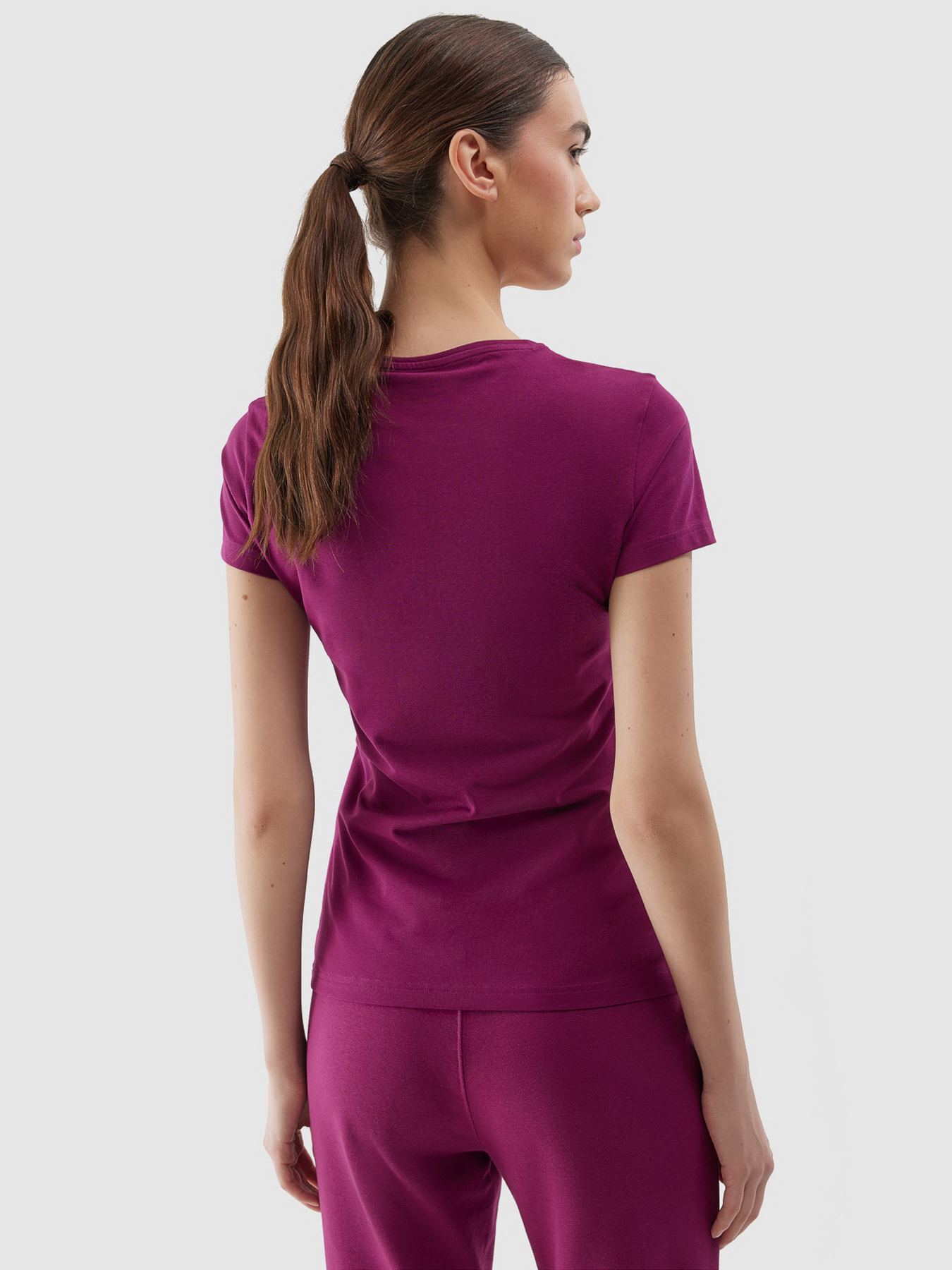 Футболка 4F F1161 модель 4FWSS24TTSHF1161-51S Футболка 4F F1161 модель 4FWSS24TTSHF1161-51S Фото