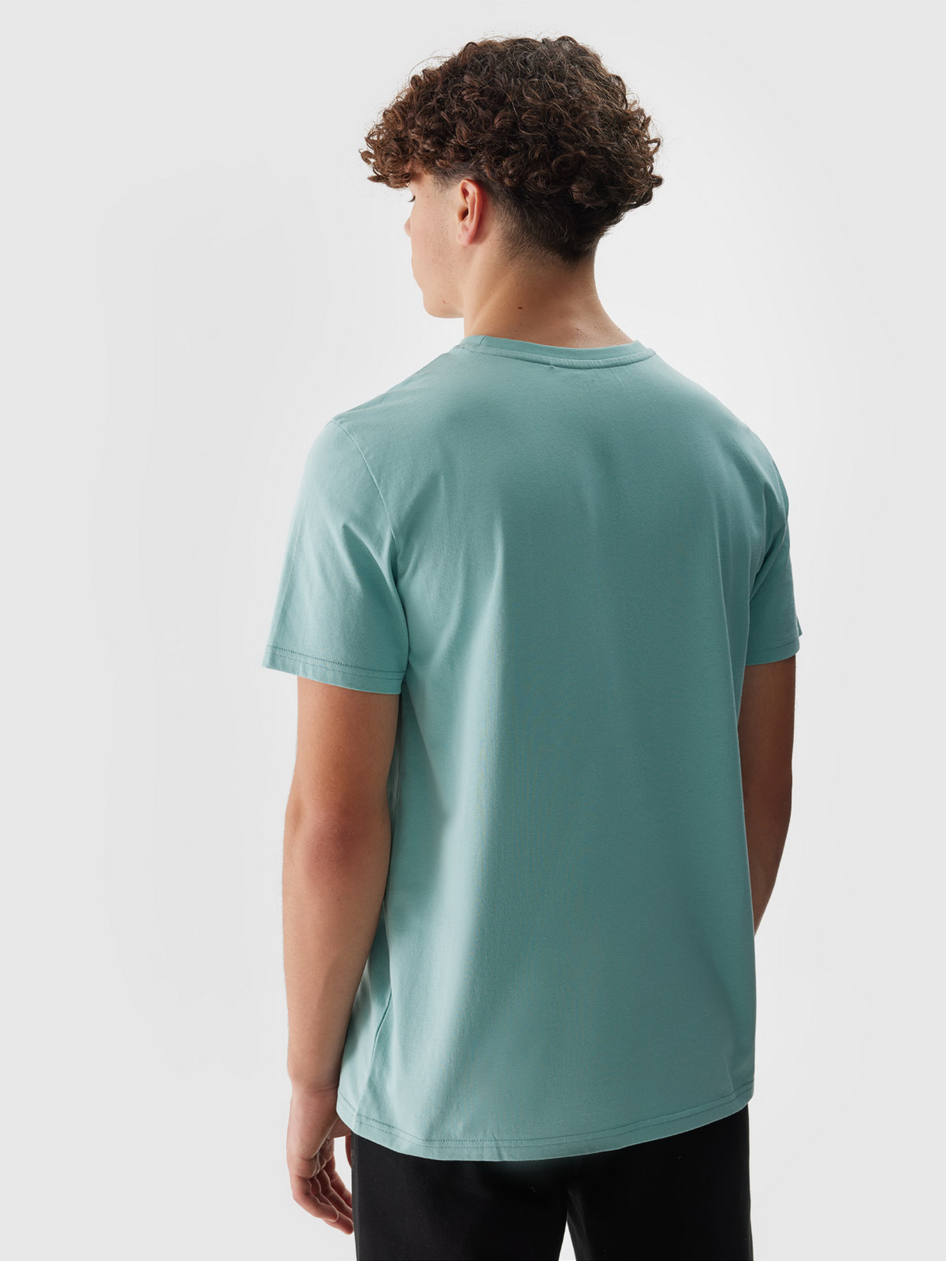 Футболка 4F M1154 модель 4FWSS24TTSHM1154-47S Футболка 4F M1154 модель 4FWSS24TTSHM1154-47S Фото