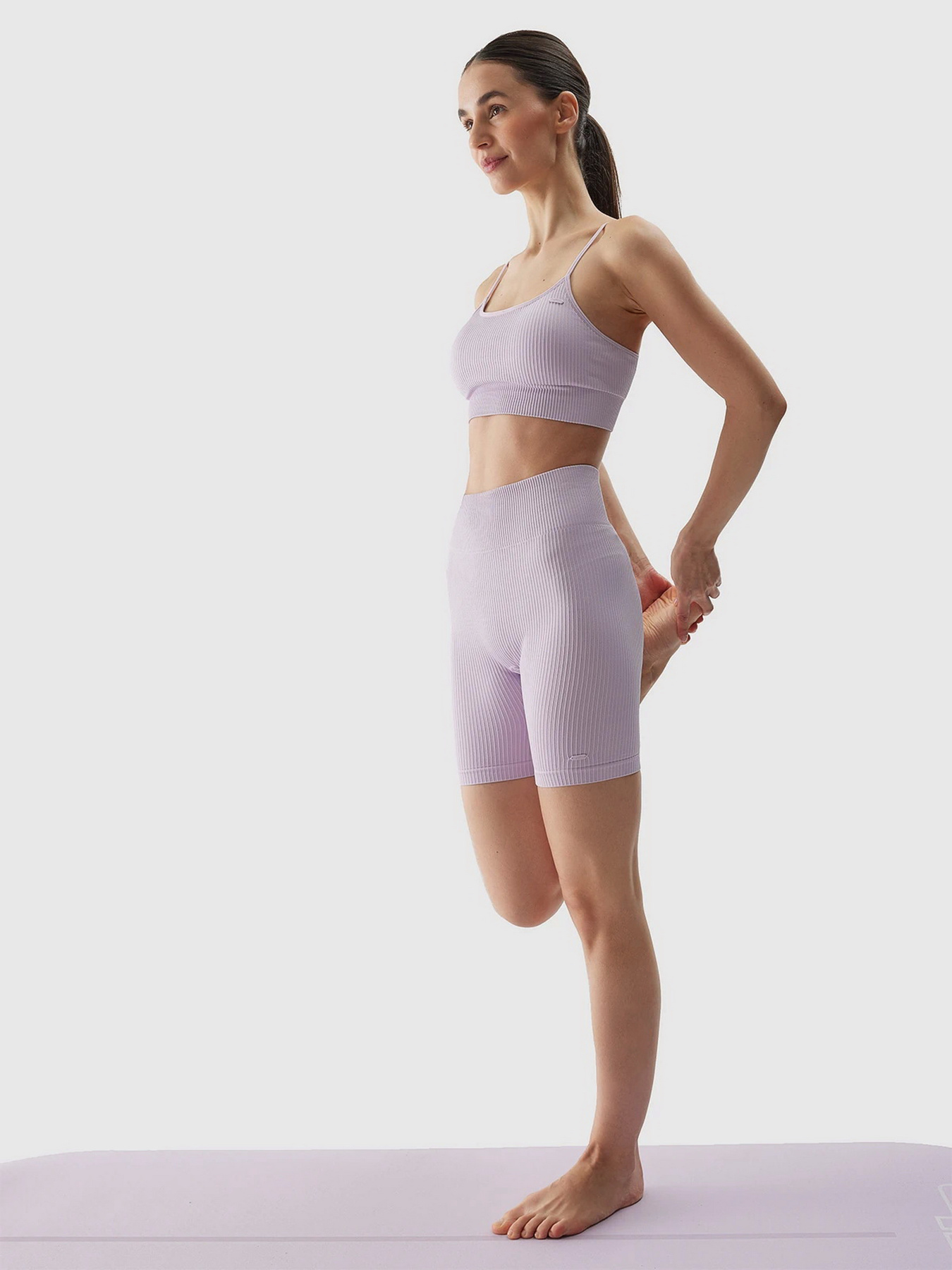 Велосипедки 4F F498 модель 4FWSS24TFSHF498-52S Фото