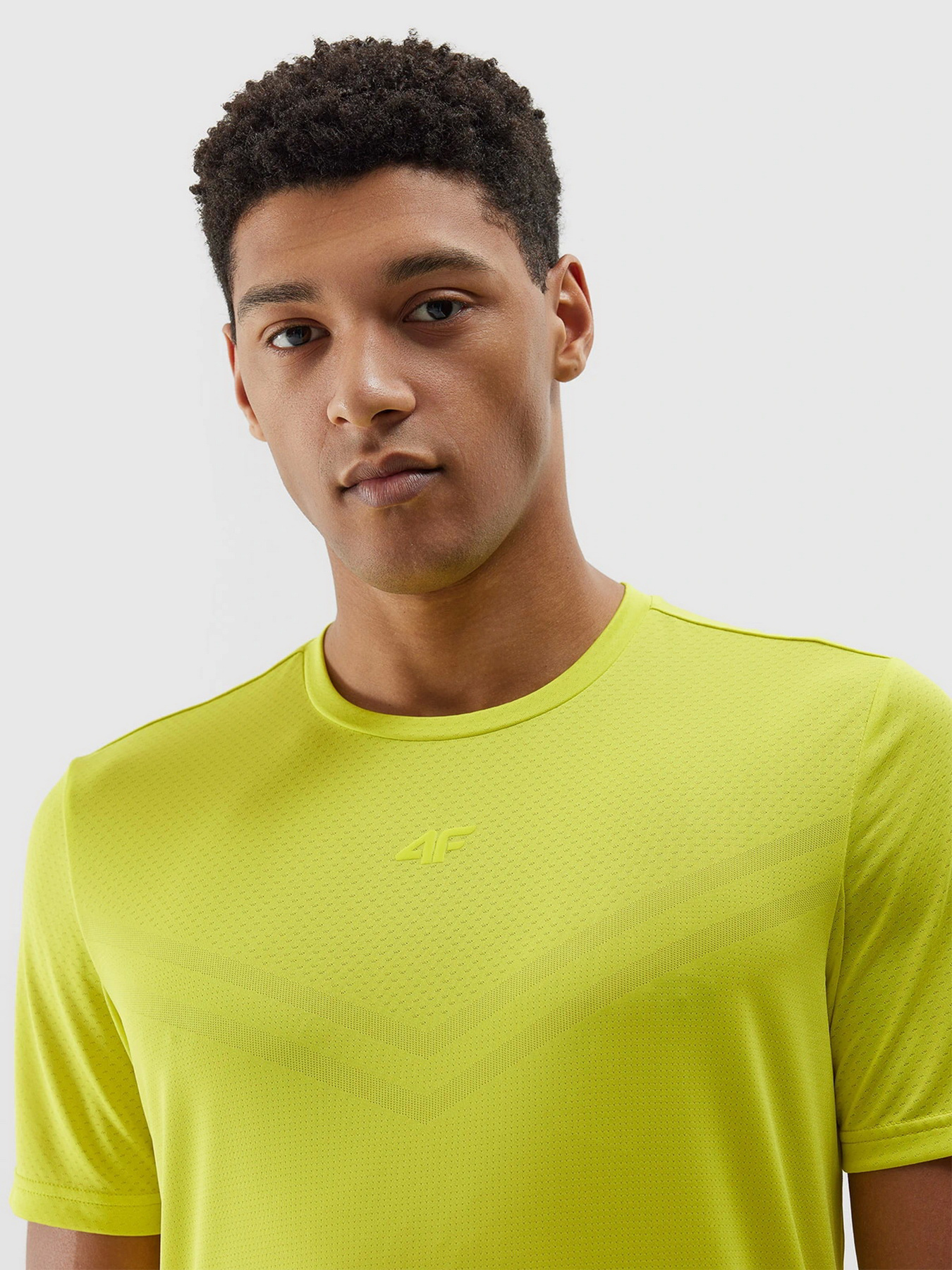 Футболка спортивная 4F M697 модель 4FWSS24TFTSM697-45S Фото