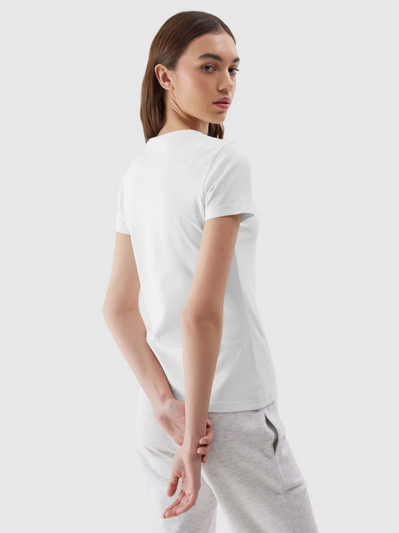 Футболка 4F F1163 модель 4FWSS24TTSHF1163-10S Футболка 4F F1163 модель 4FWSS24TTSHF1163-10S Фото