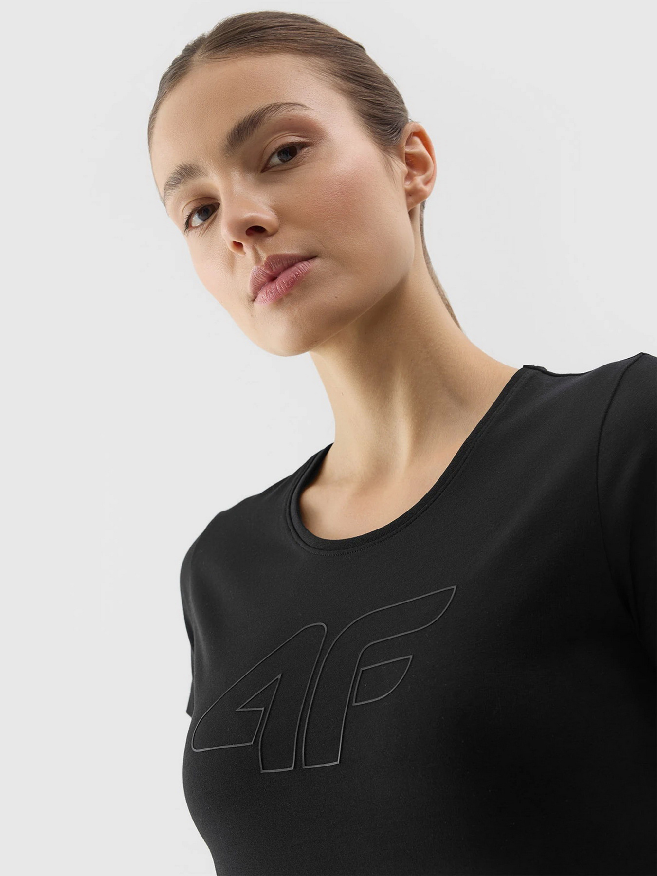 Футболка 4F F1163 модель 4FWSS24TTSHF1163-20S Фото