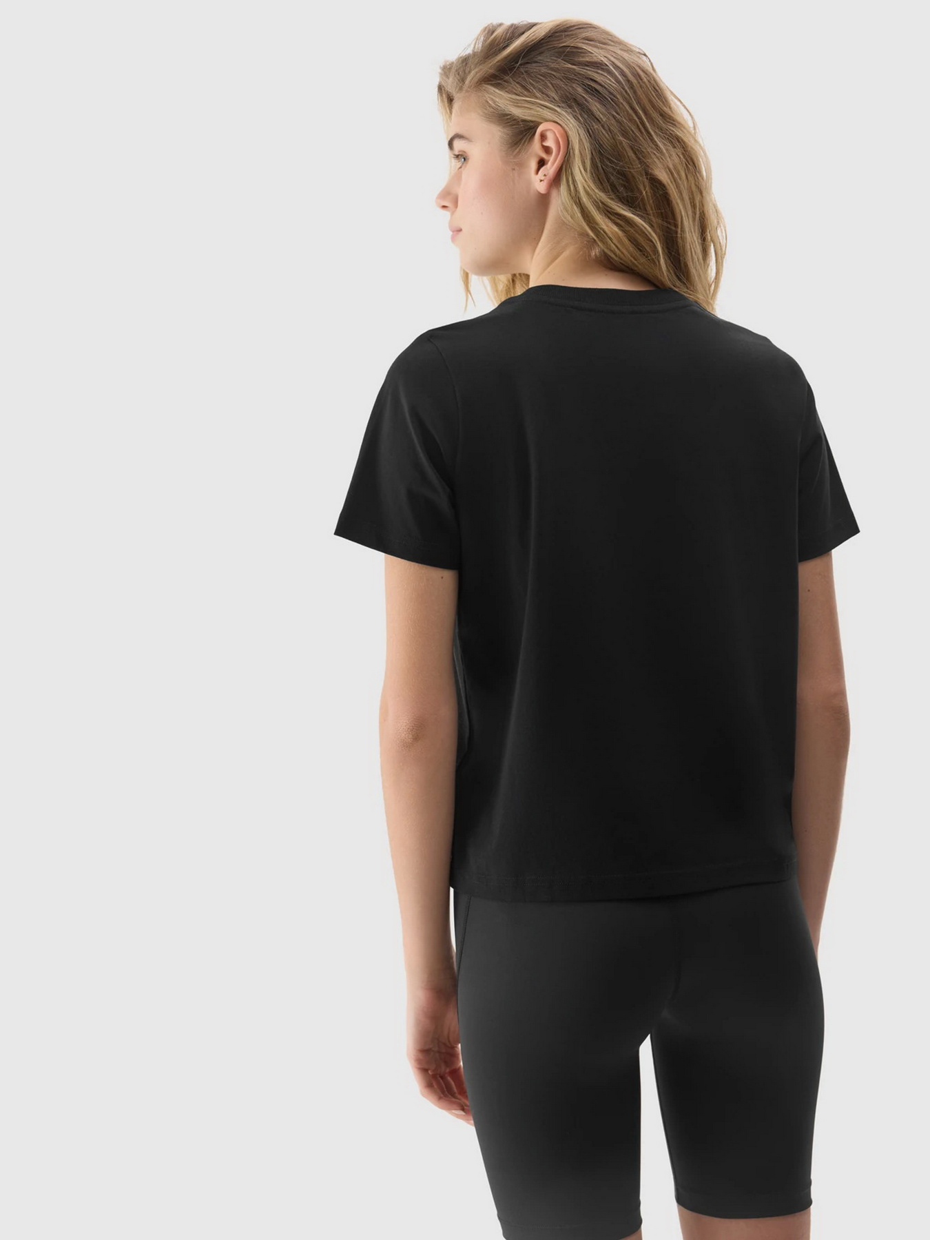 Футболка 4F F1360 модель 4FWSS24TTSHF1360-20S Фото