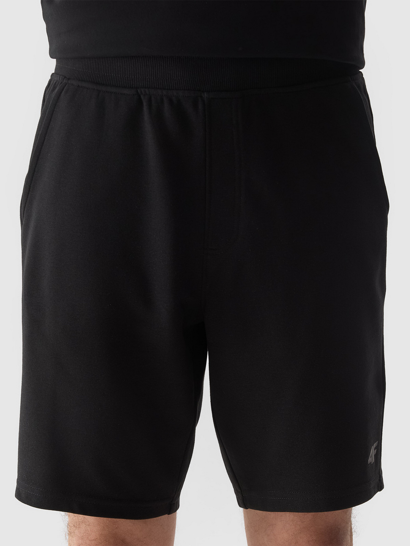 Повседневные шорты 4F M284 модель 4FWSS24TSHOM284-20S Фото