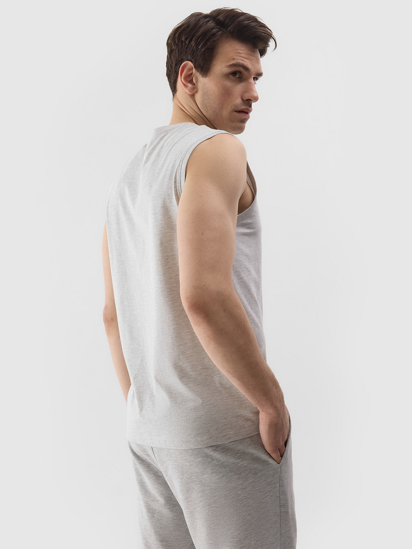 Майка 4F M075 модель 4FWSS24TSLEM075-27M Майка 4F M075 модель 4FWSS24TSLEM075-27M Фото