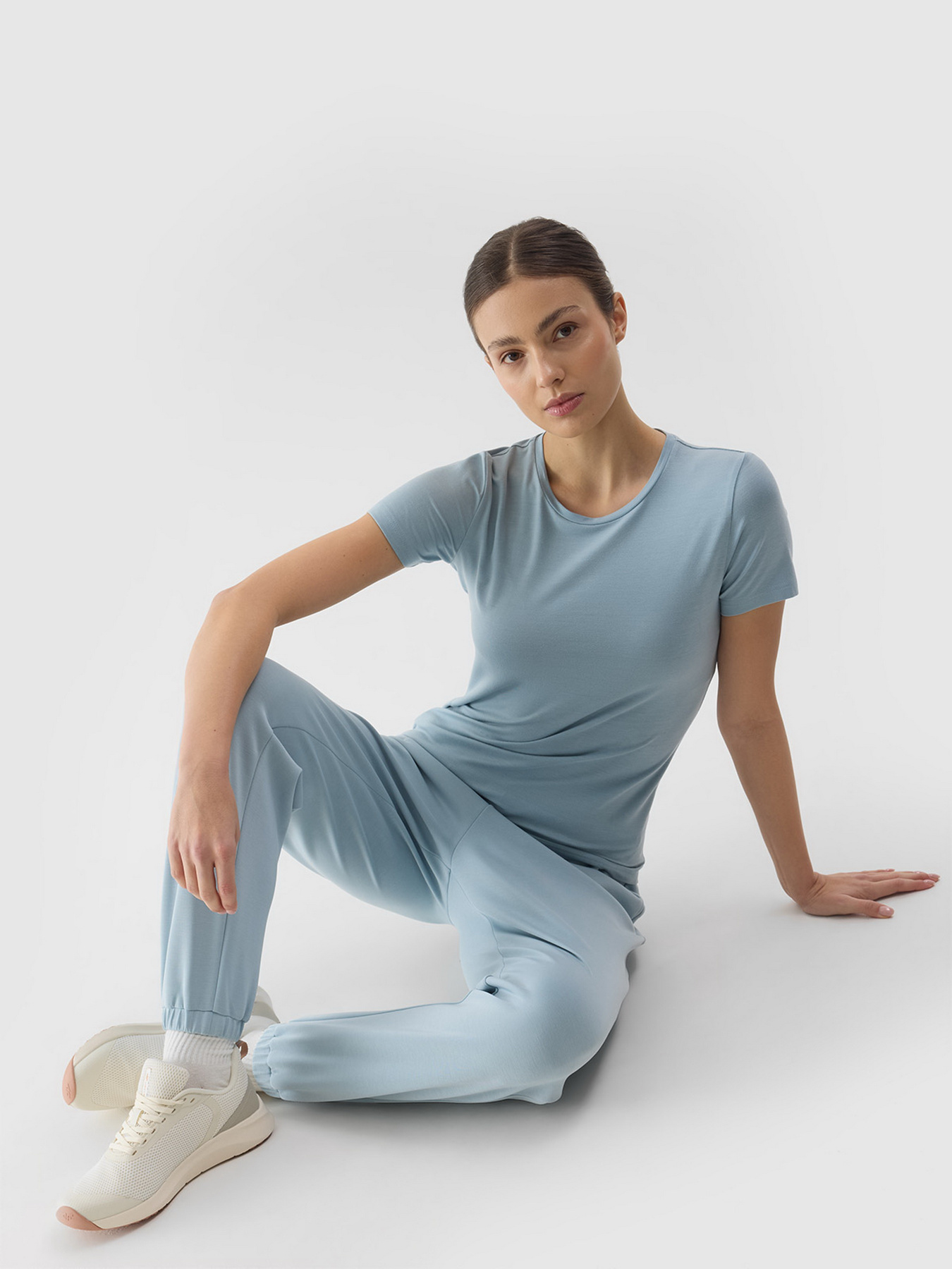 Футболка 4F F1267 модель 4FWSS24TTSHF1267-34S Фото