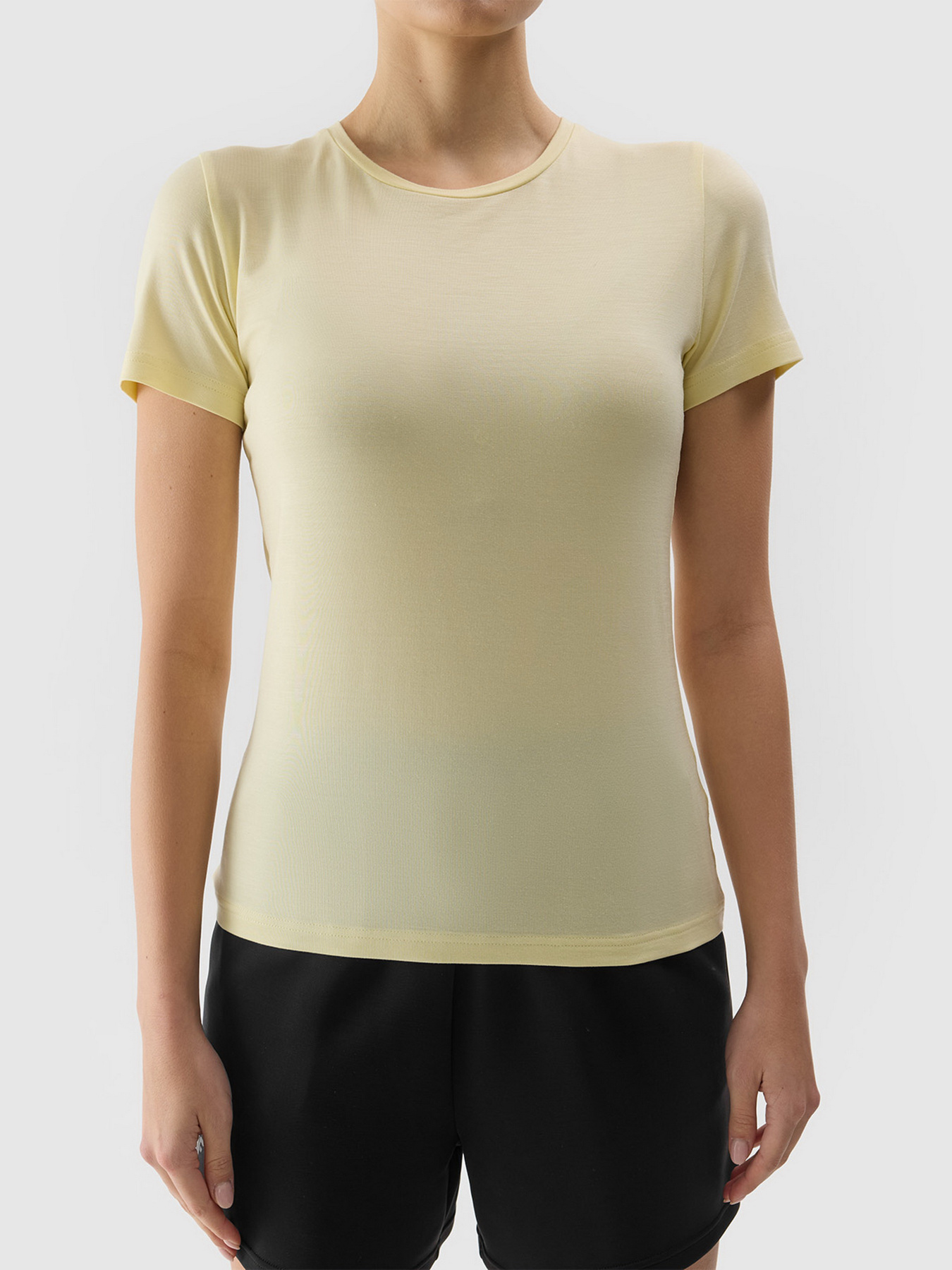 Футболка 4F F1267 модель 4FWSS24TTSHF1267-73S Фото