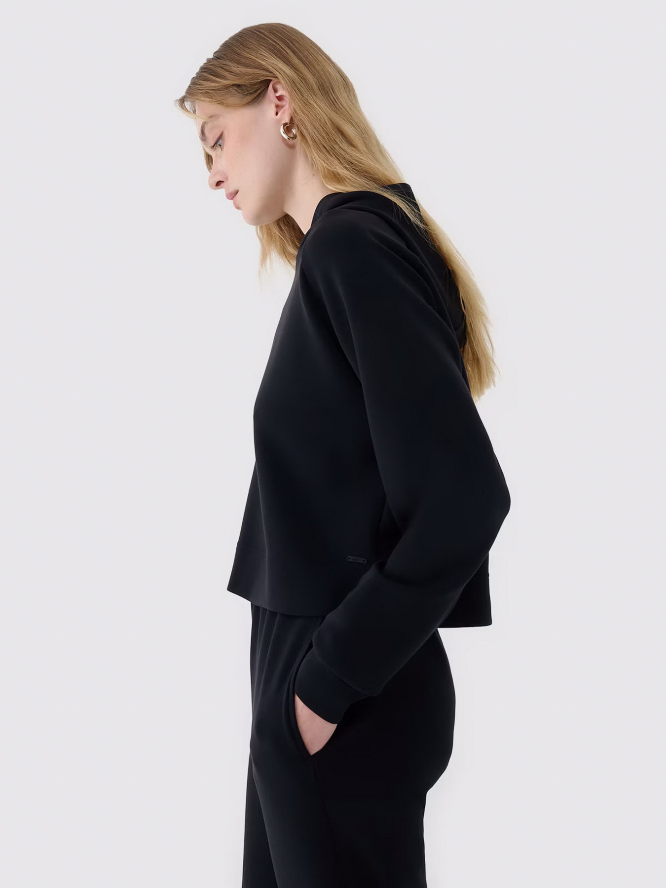 Свитшот 4F F1562 модель 4FWSS25TSWSF1562-20S Свитшот 4F F1562 модель 4FWSS25TSWSF1562-20S Фото